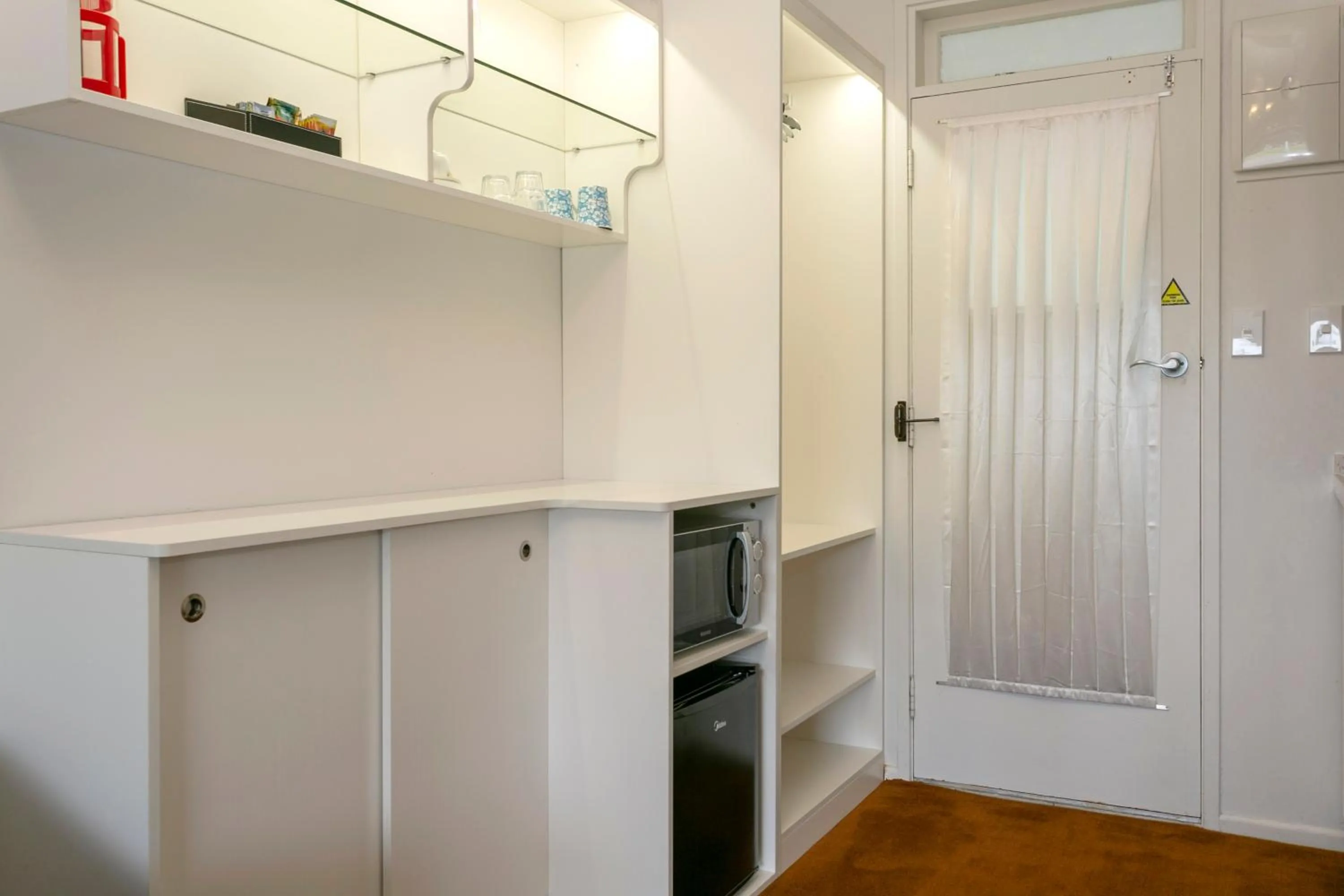 Kitchen/Kitchenette in VU Thermal Lodge