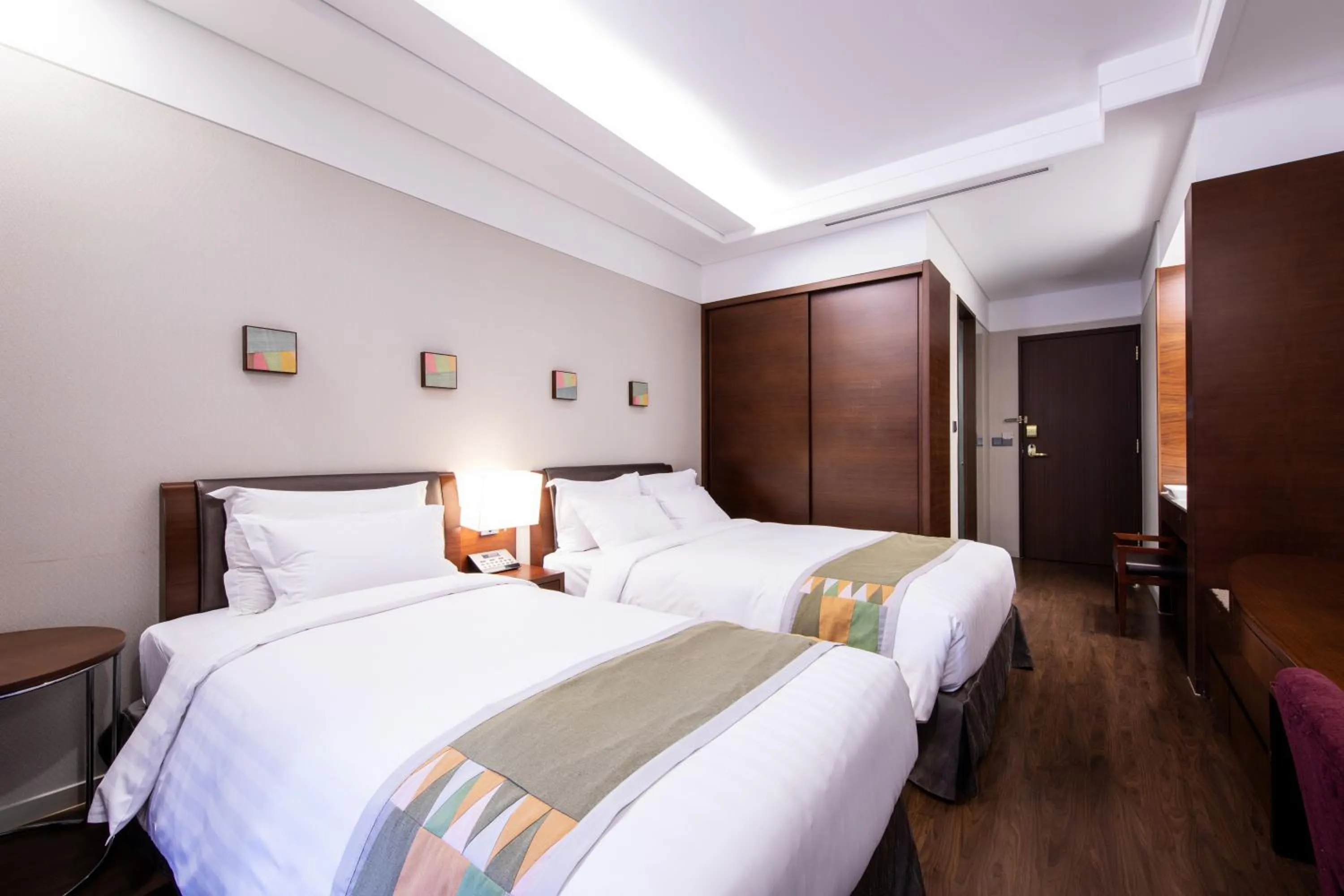 Family, Bed in Seoul Garden Hotel