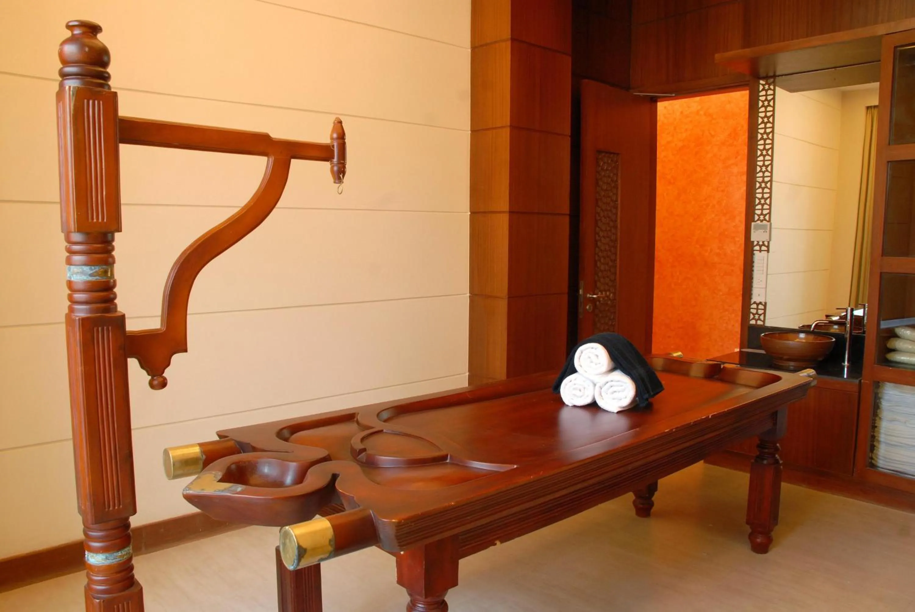 Massage in Cambay Grand Kukas