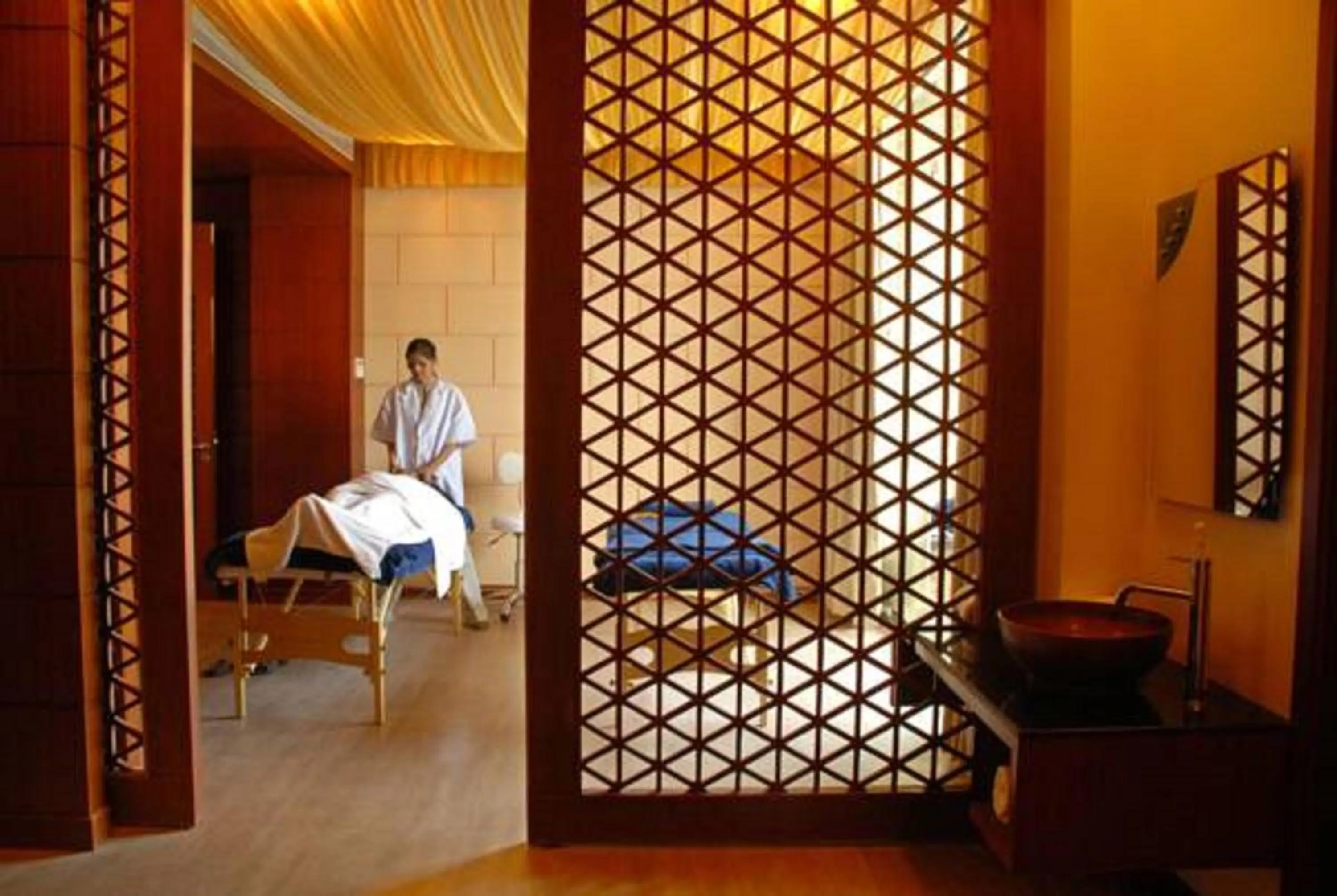 Massage in Cambay Grand Kukas