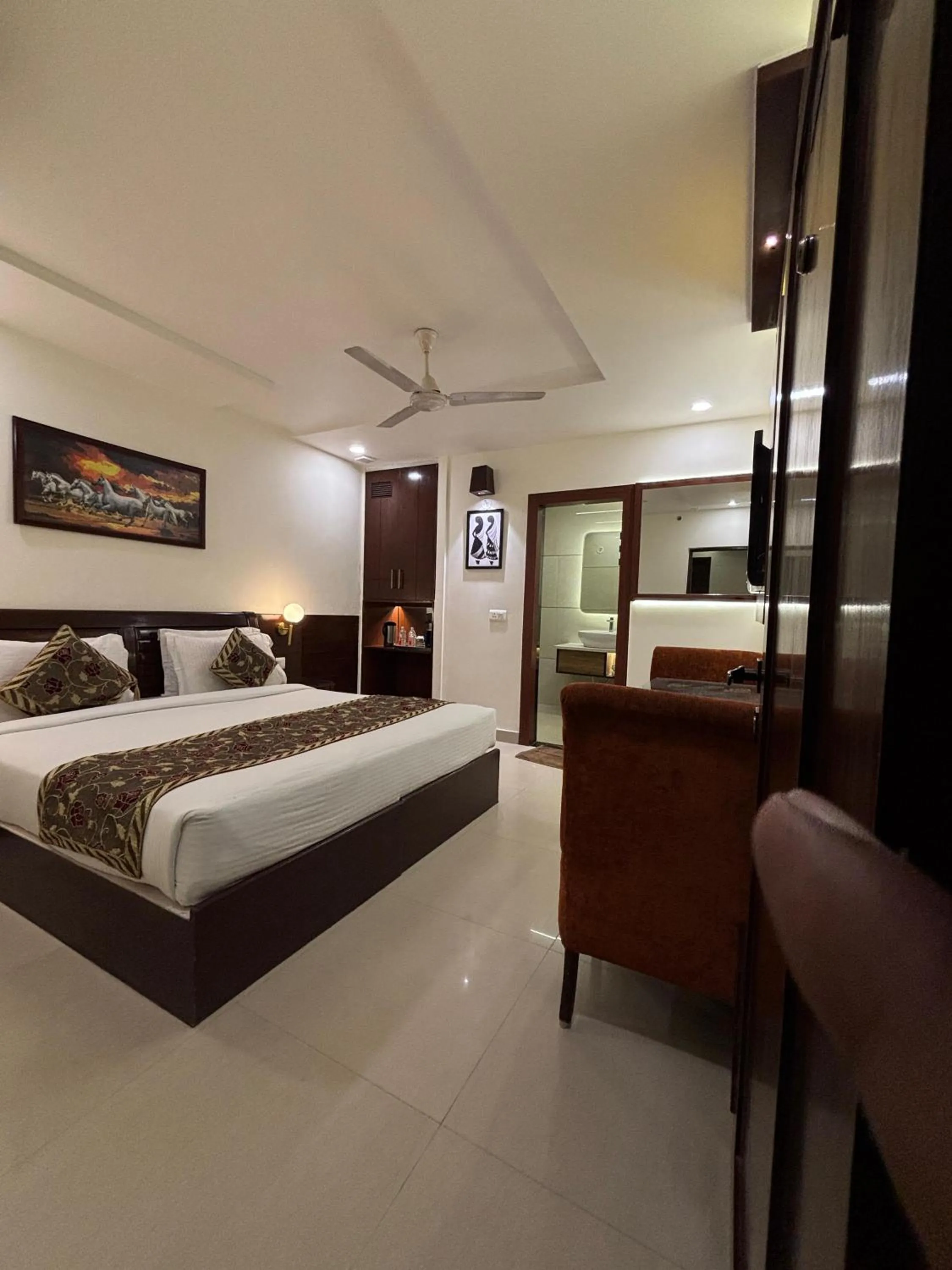 Bed in Taj Inn Hotel