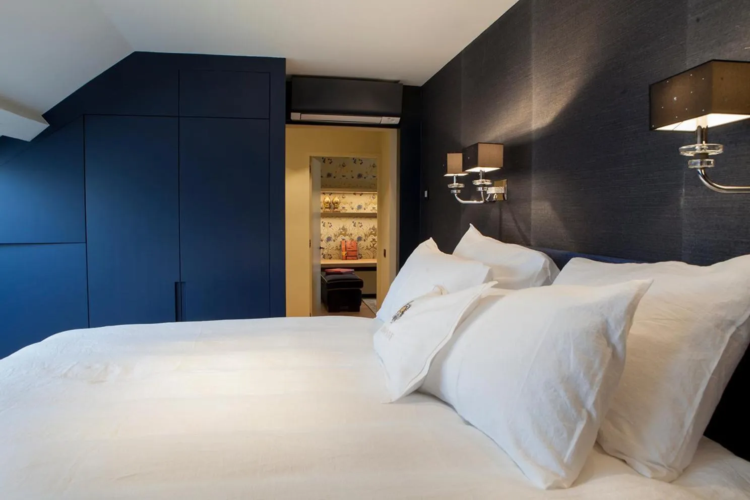 Bed in Cabosse, Boutique Palace & Spa