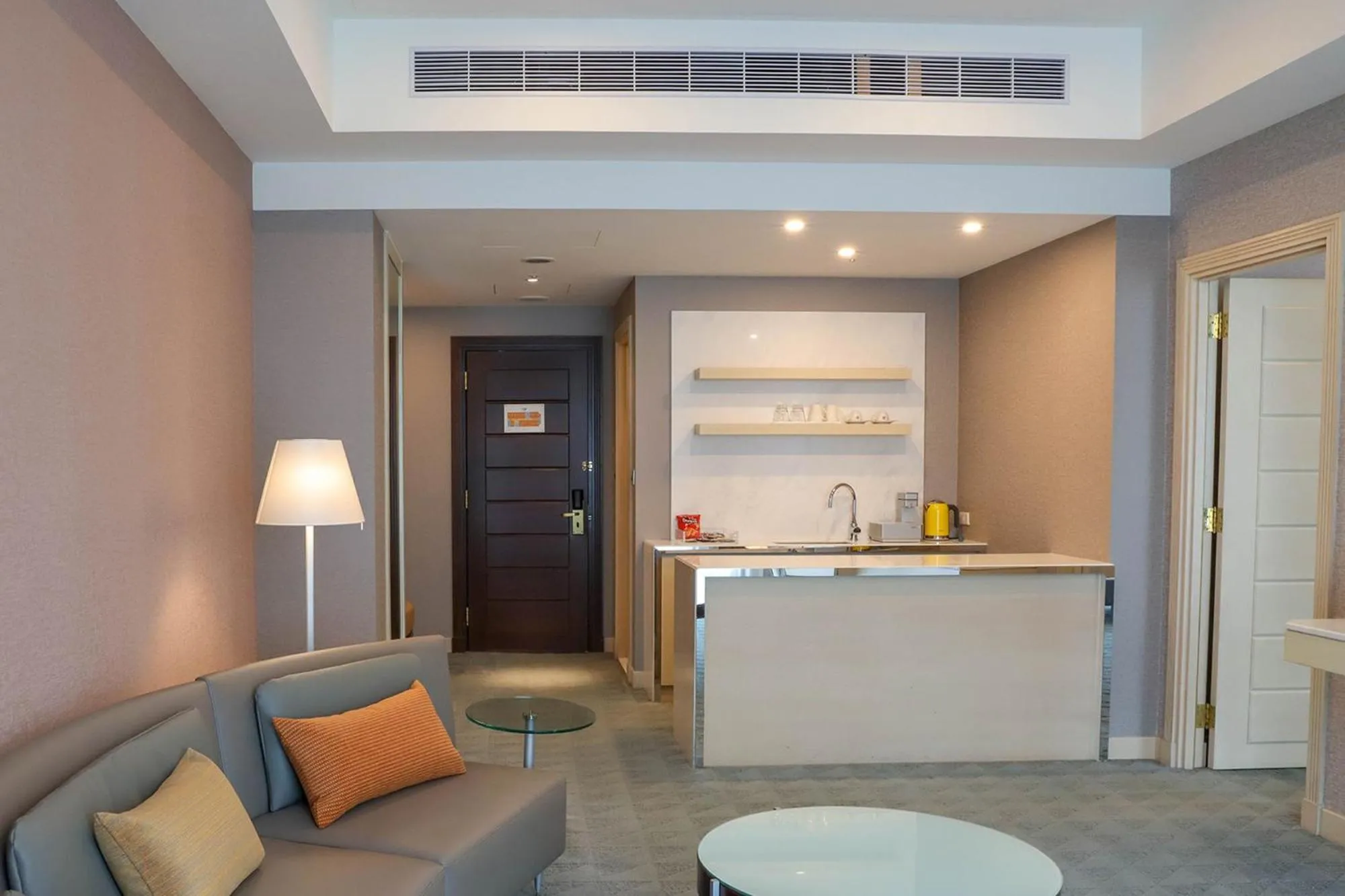 minibar in Grand Victoria Hotel