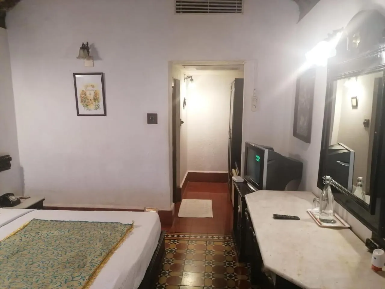 Bed in Indeco Hotels Swamimalai