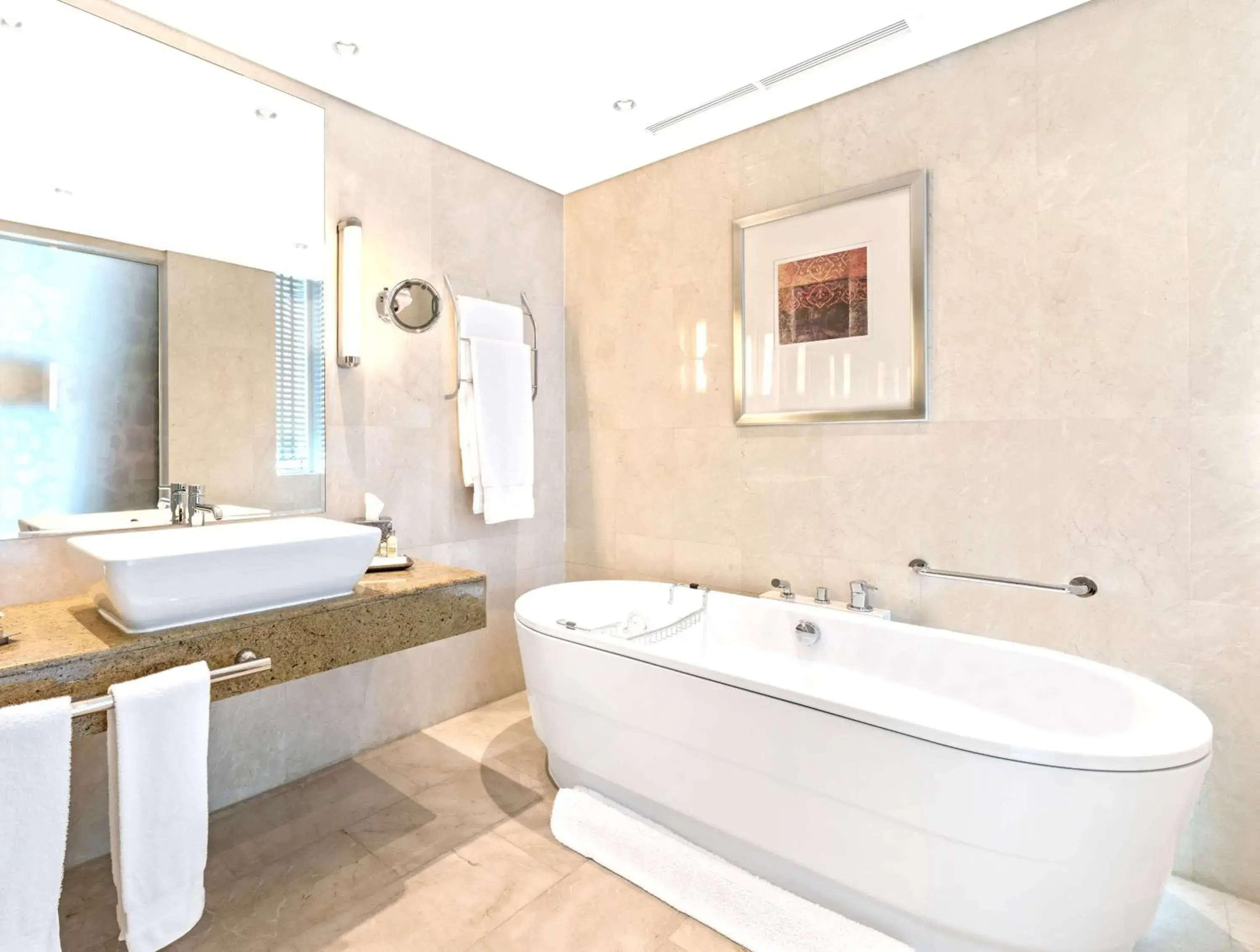 Family Suite with Balcony and Panoramic Sea View in Hilton Doha Family Suite with Balcony and Panoramic Sea View in Hilton Doha