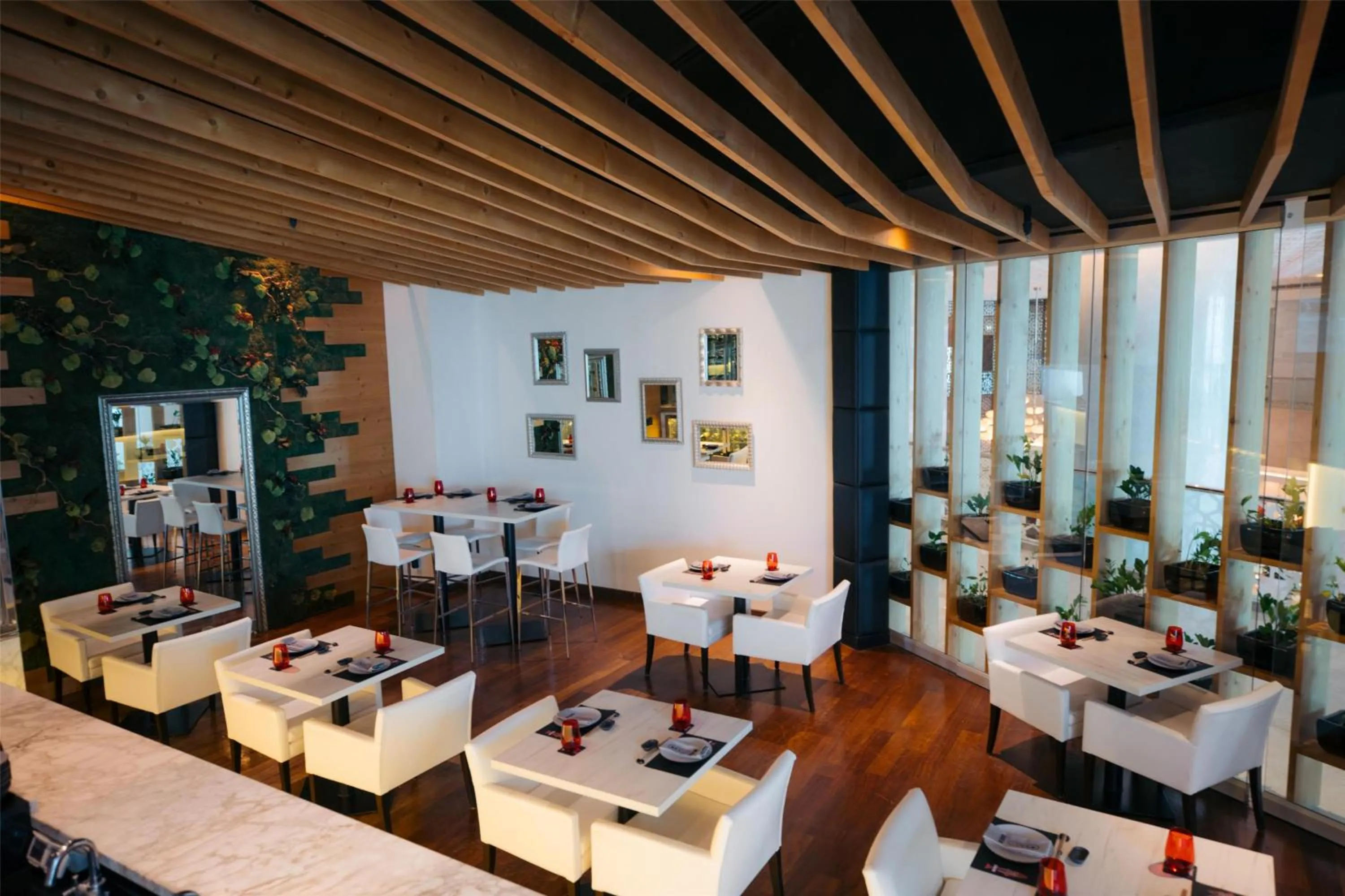 Restaurant/places to eat in Hilton Doha