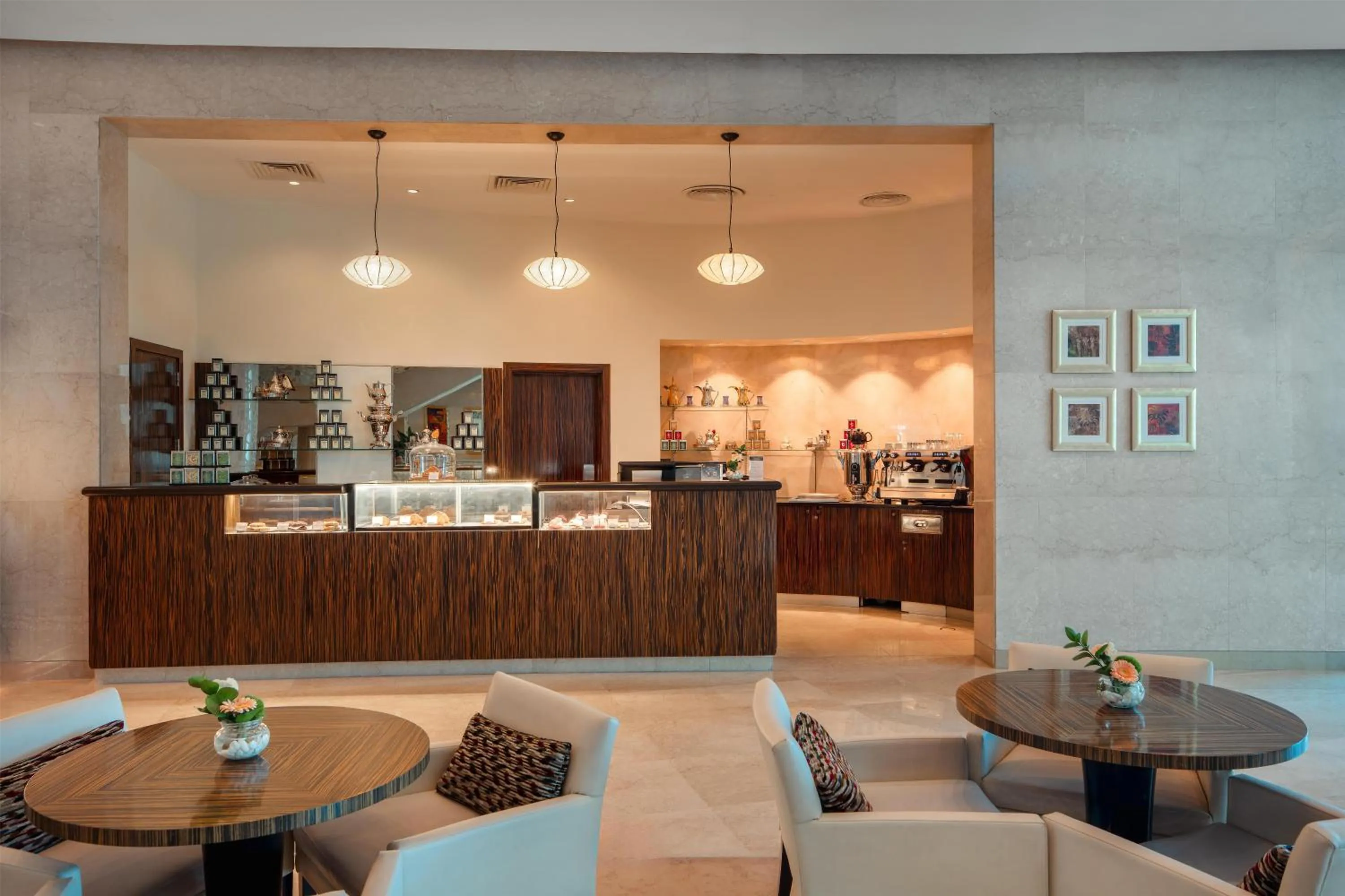 Restaurant/places to eat in Hilton Doha