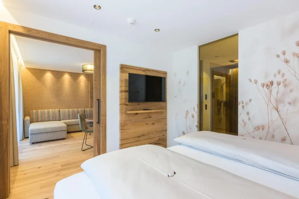 Bed in Hotel Sonnenhof