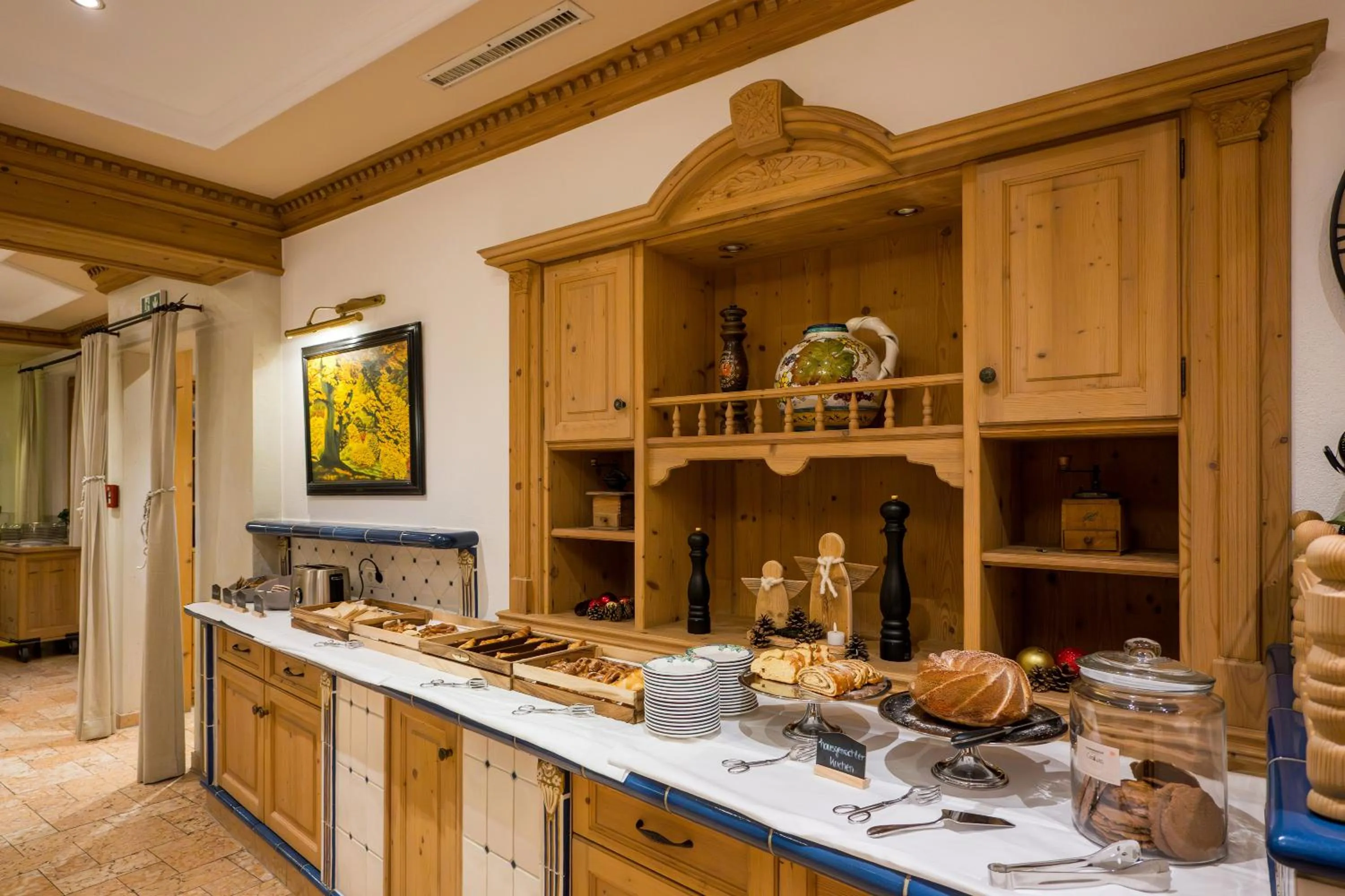 Breakfast in Hotel Sonnenhof