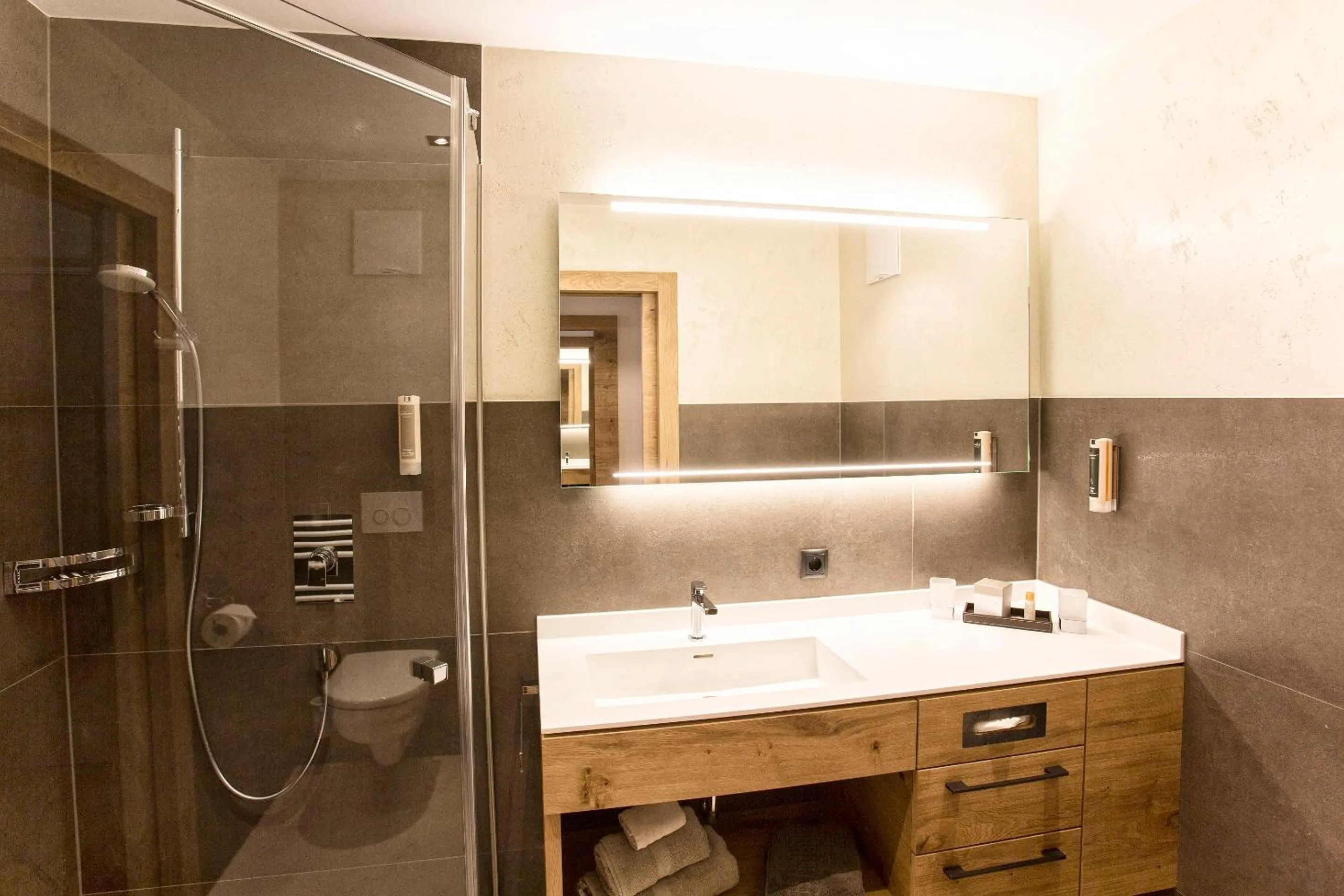 Bathroom in Ferienhotel Sonnenhof