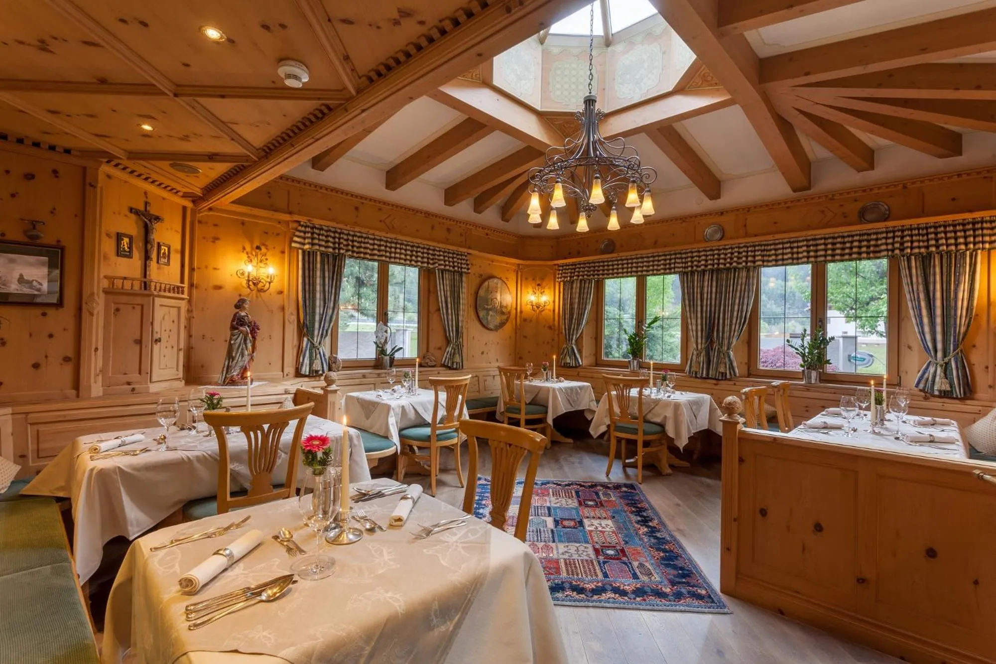 Restaurant/places to eat in Ferienhotel Sonnenhof