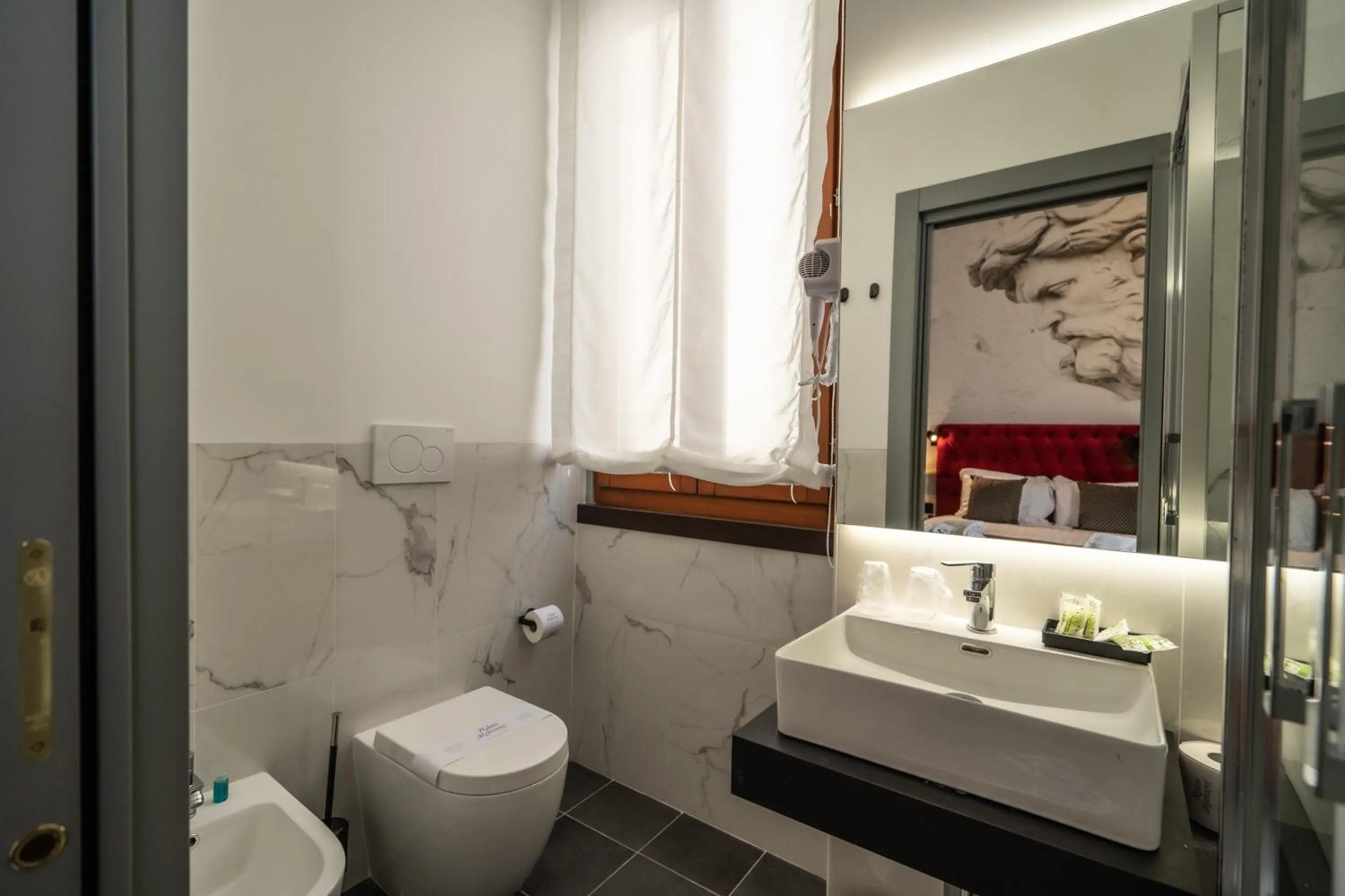 Bathroom in Relais Manzoni