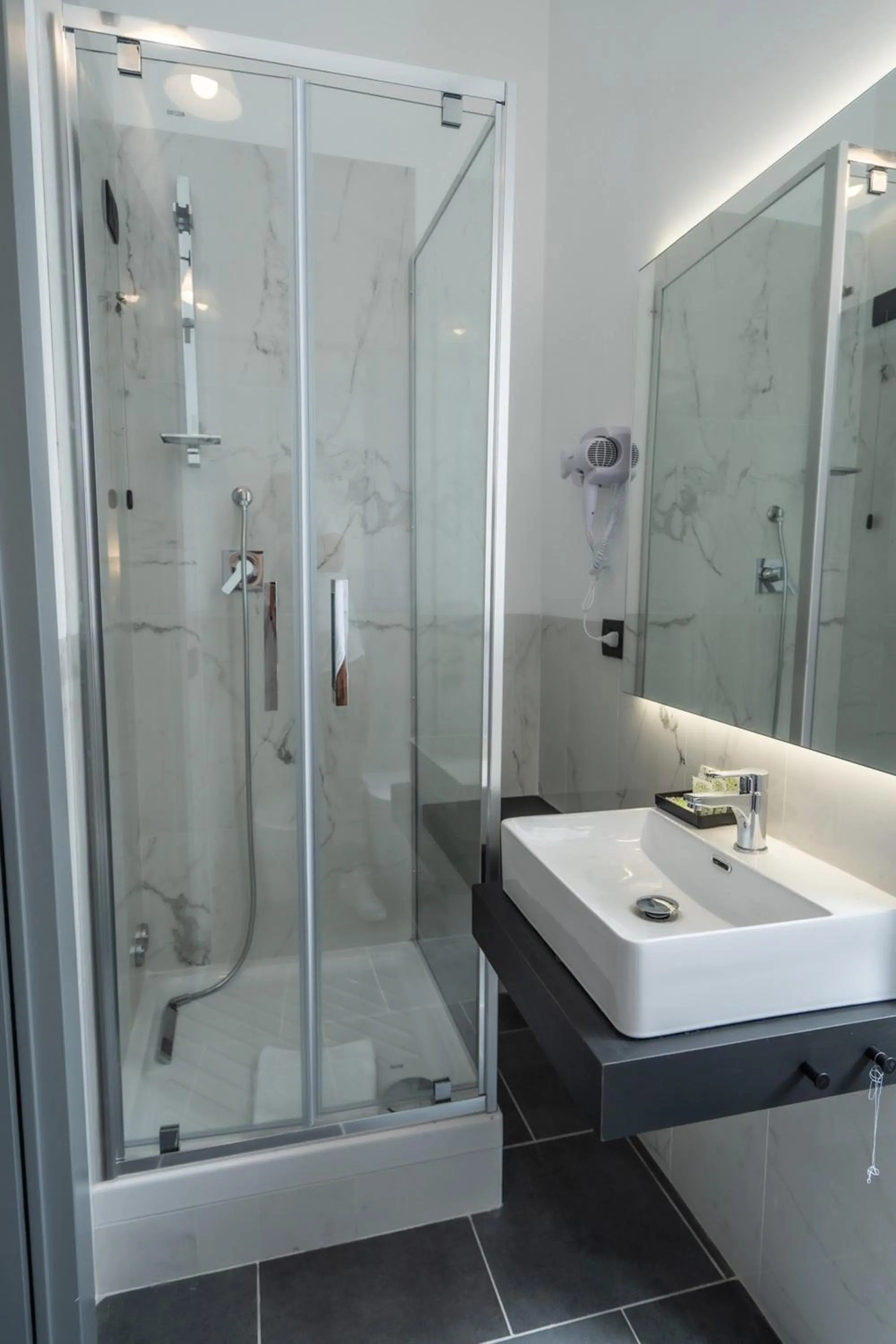 Bathroom in Relais Manzoni