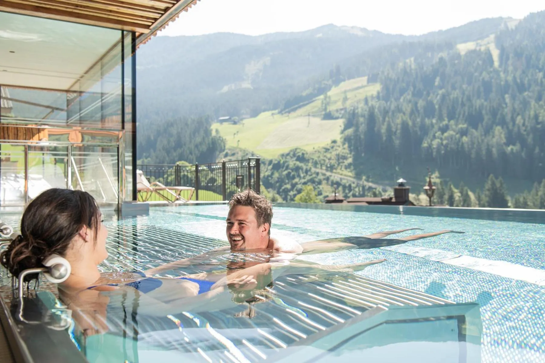 Swimming pool in Berghotel Hauserbauer