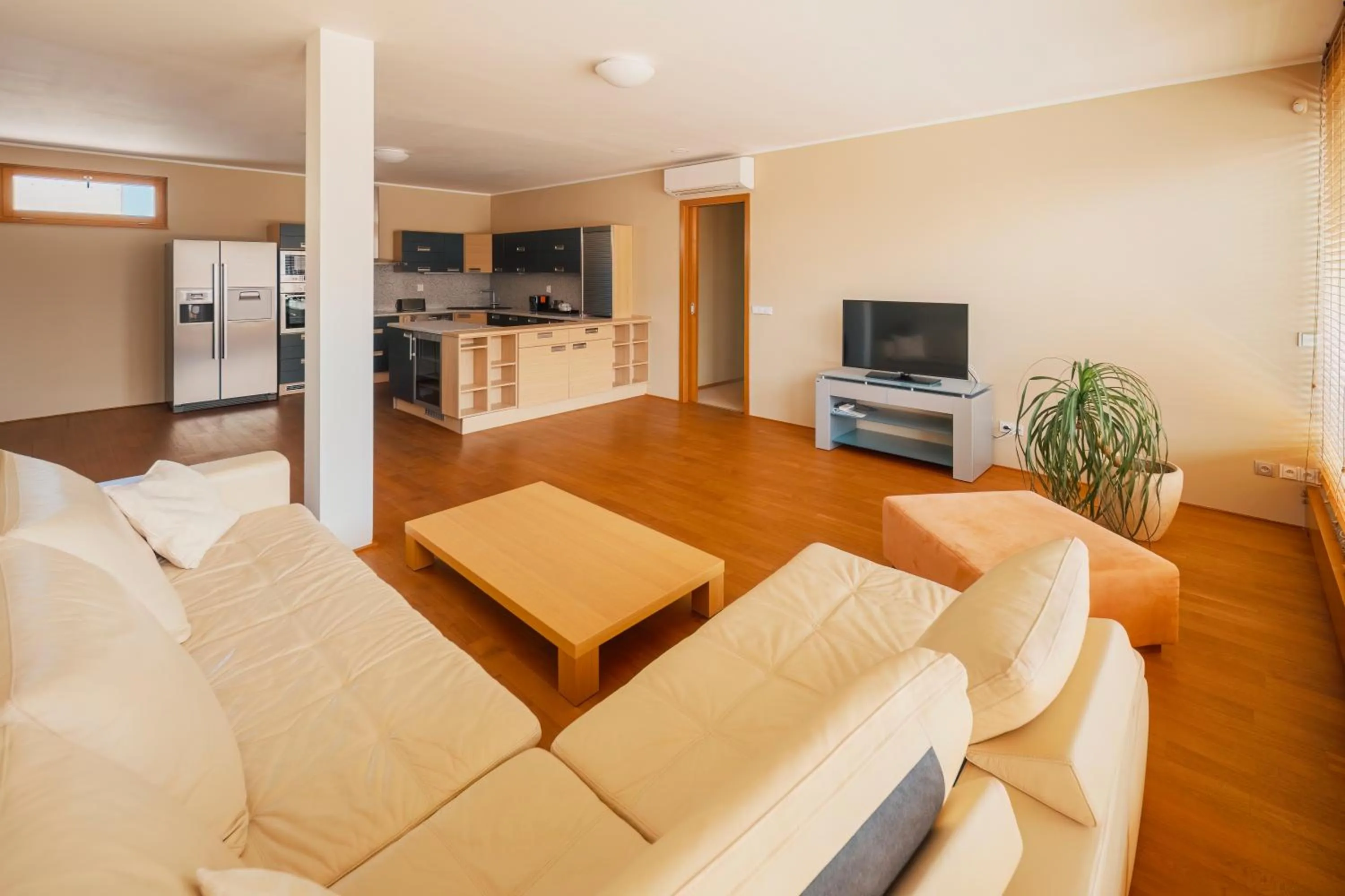 TV and multimedia in Park Holiday Congress & Wellness Hotel