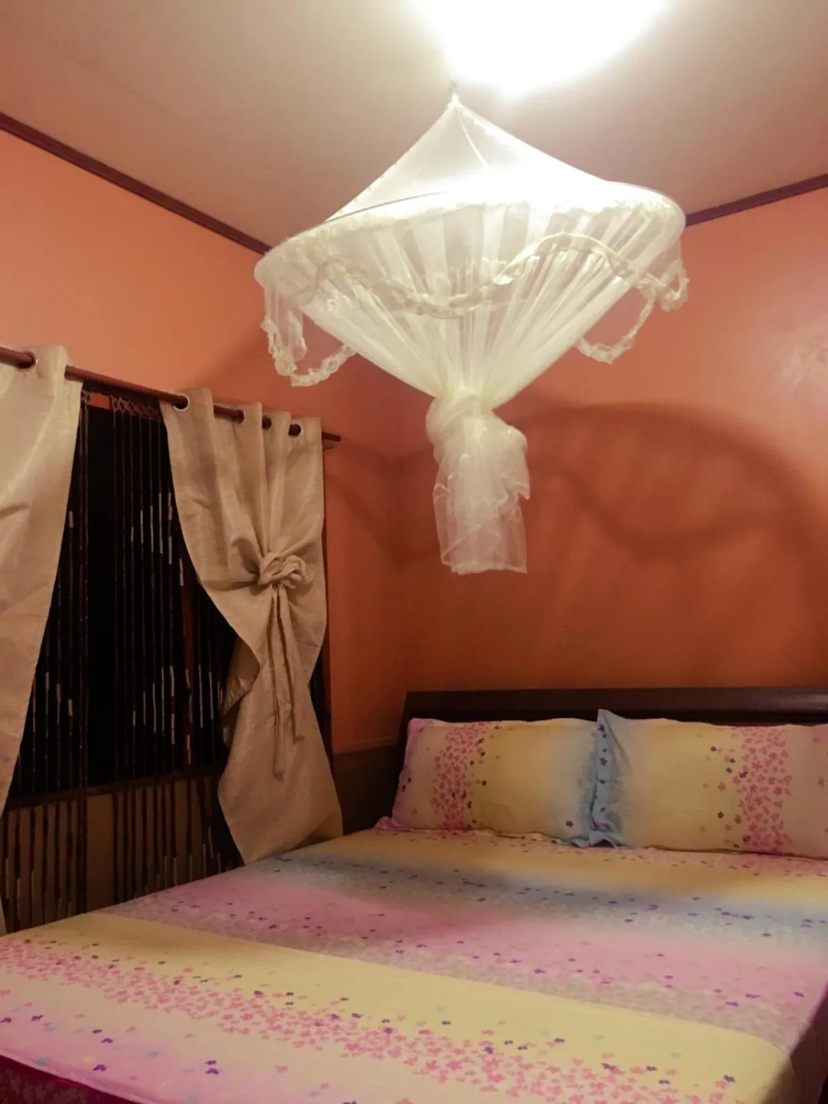 Bed in Westpoint Inn