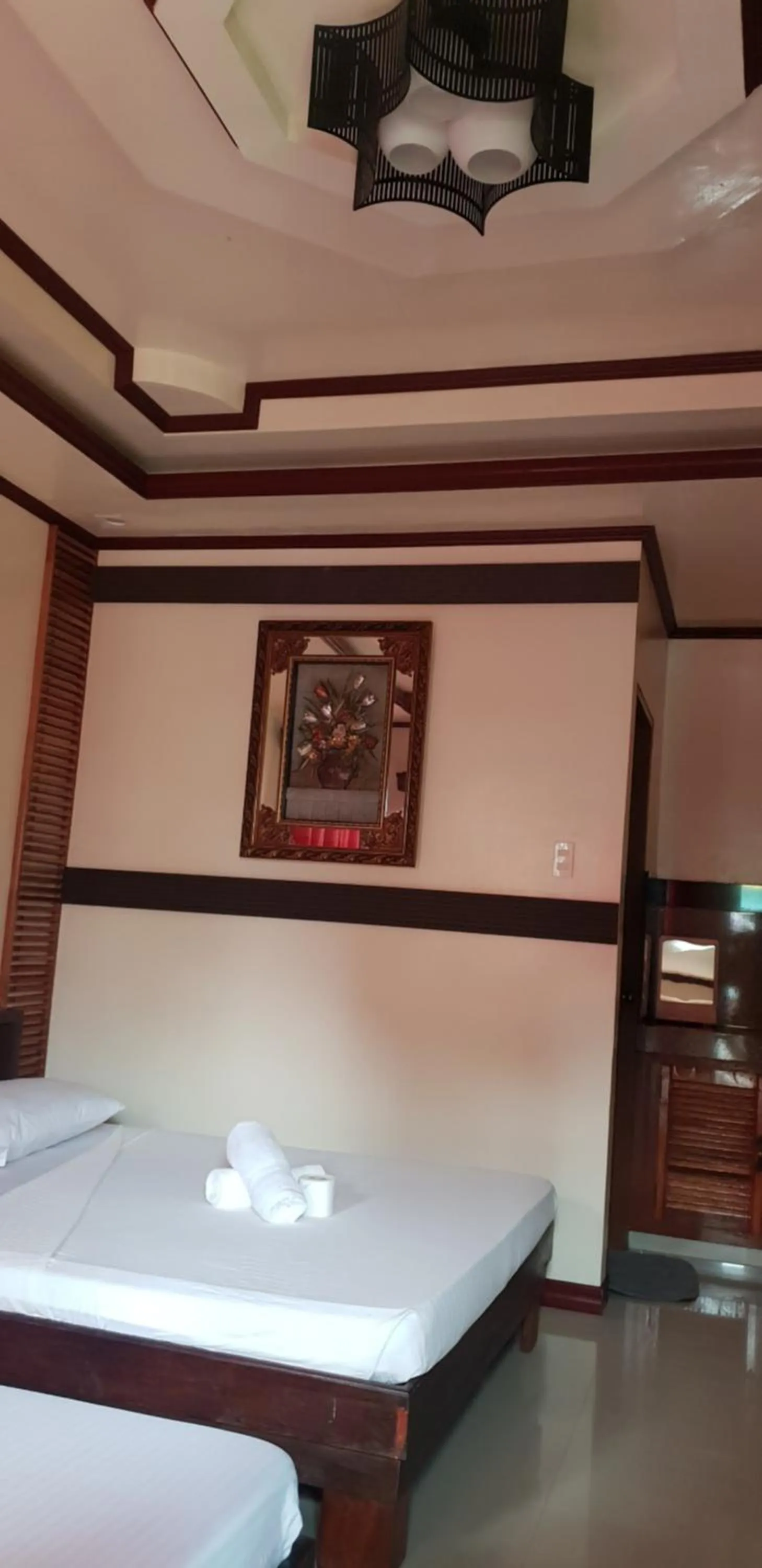 Bed in Westpoint Inn