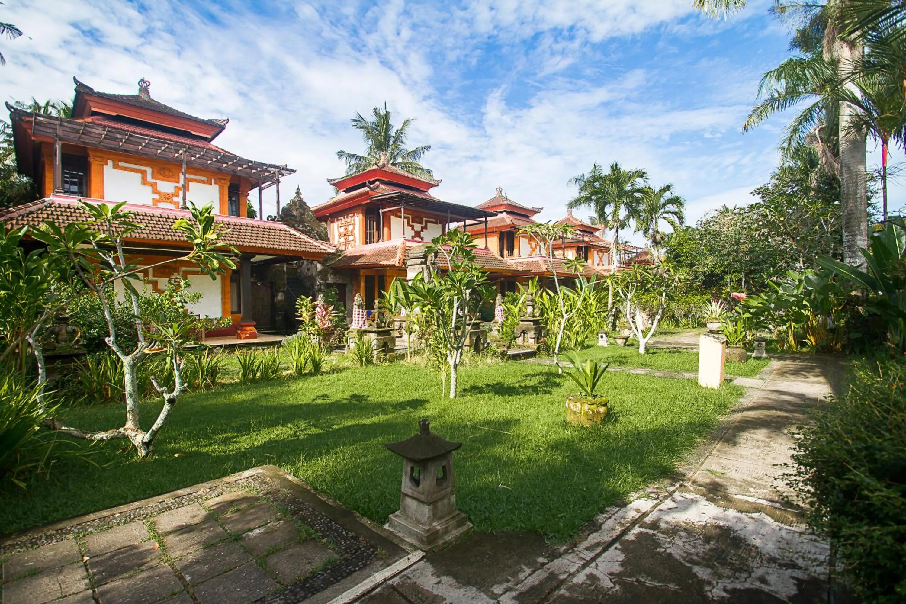 Property building in Suly Vegetarian Resort & Spa