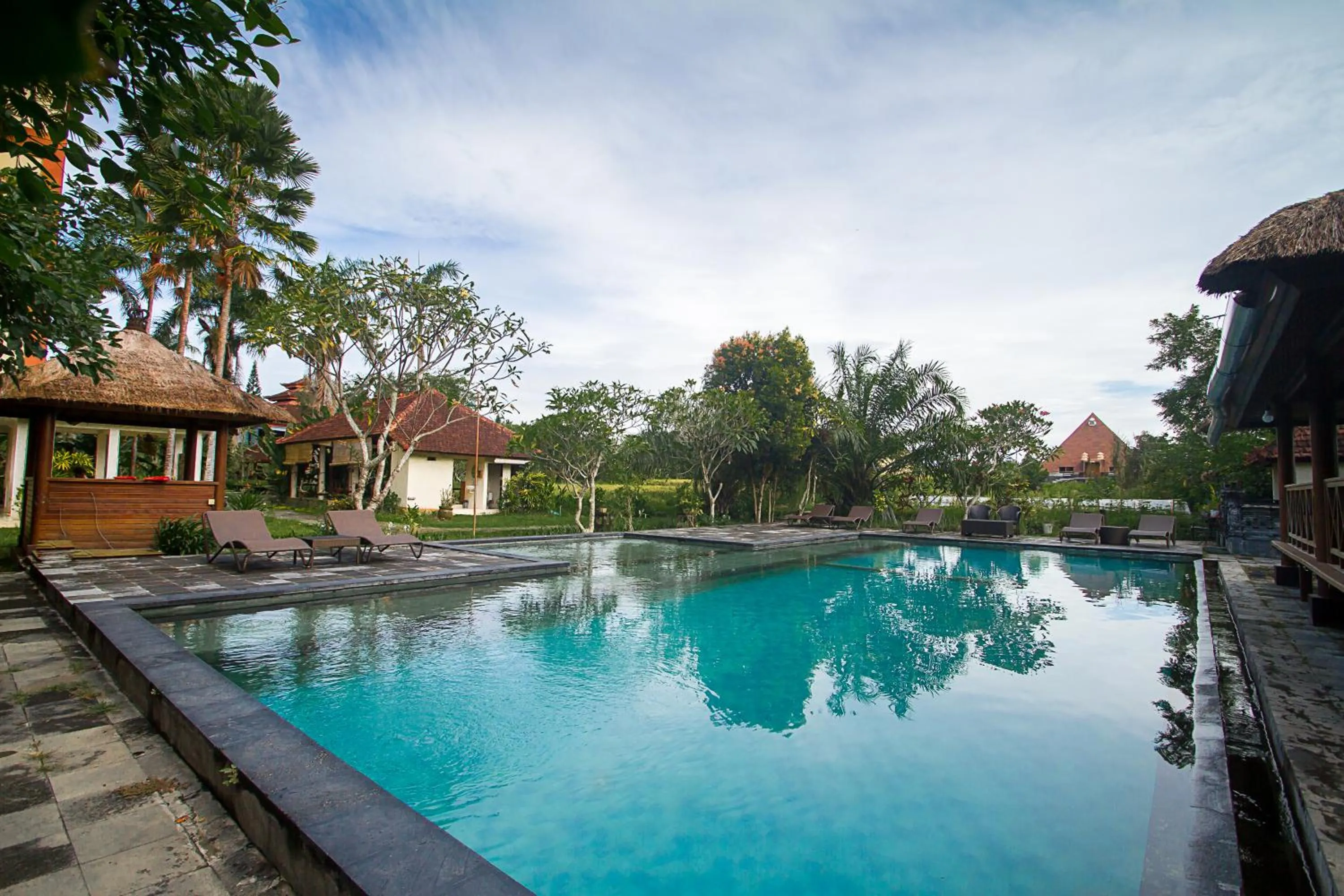 Area and facilities in Suly Vegetarian Resort & Spa