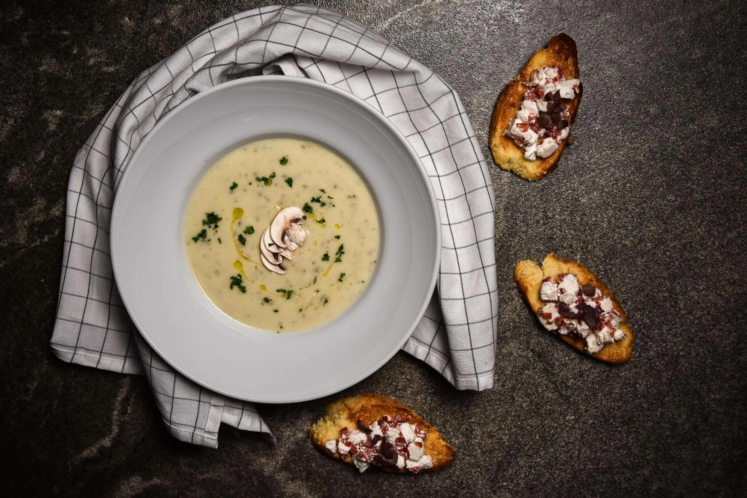 Restaurant/places to eat in Hilton Cairo Zamalek Residences