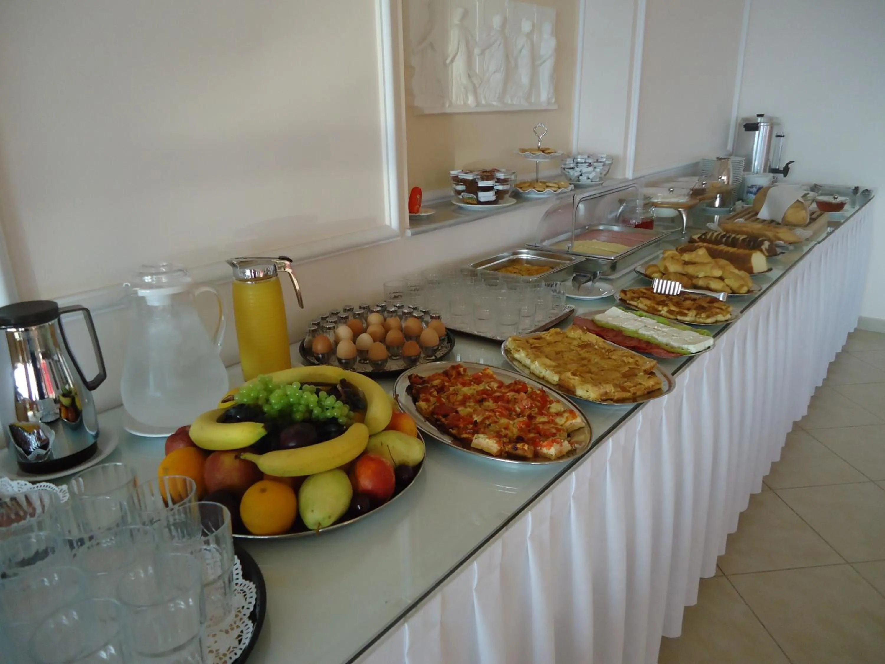 Food in Florena Hotel