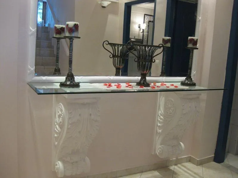 Decorative detail in Florena Hotel