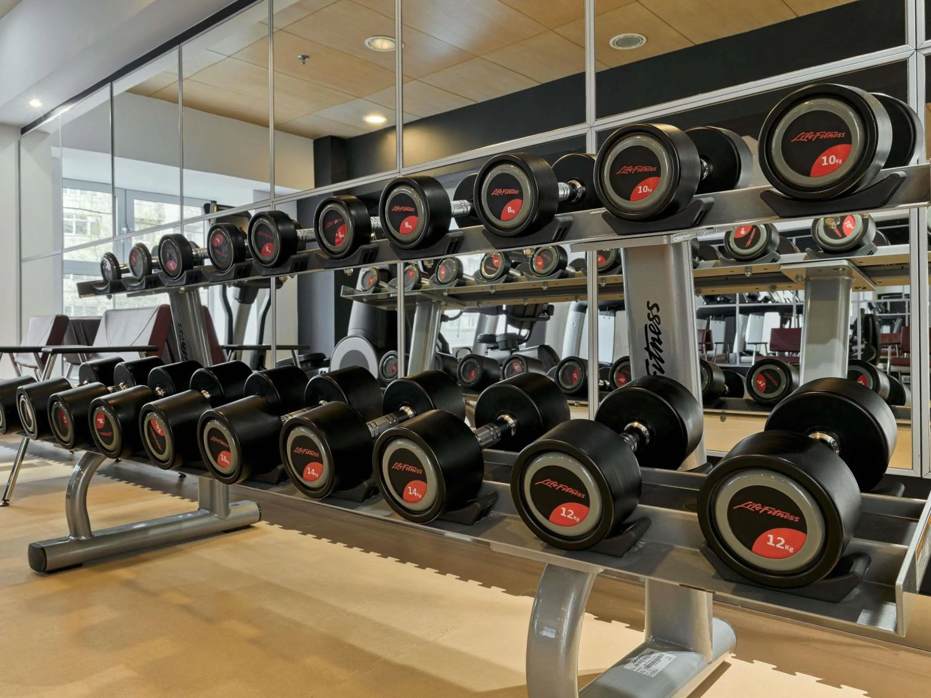 Fitness centre/facilities in Bucharest Unirii Square - Handwritten Collection