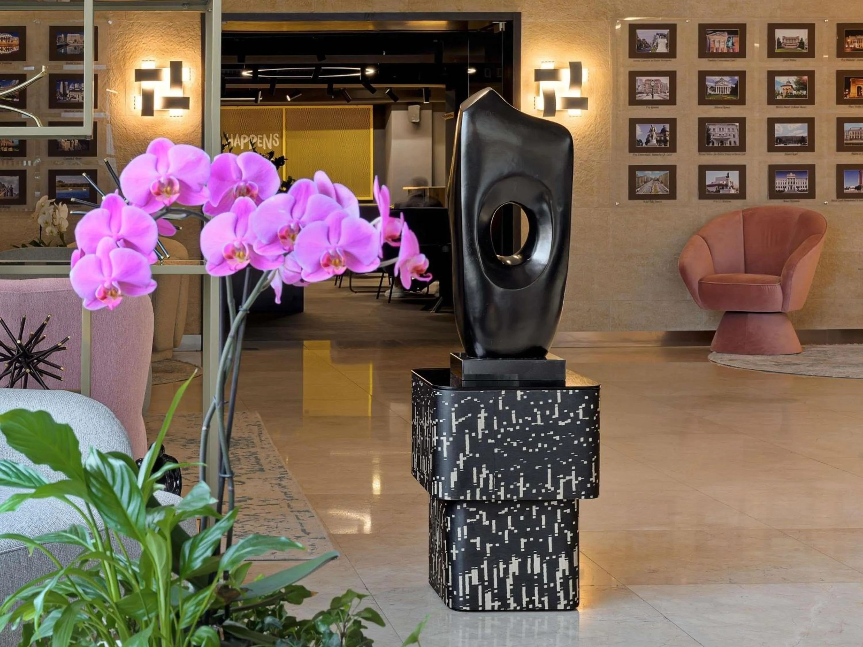 Property building in Bucharest Unirii Square - Handwritten Collection