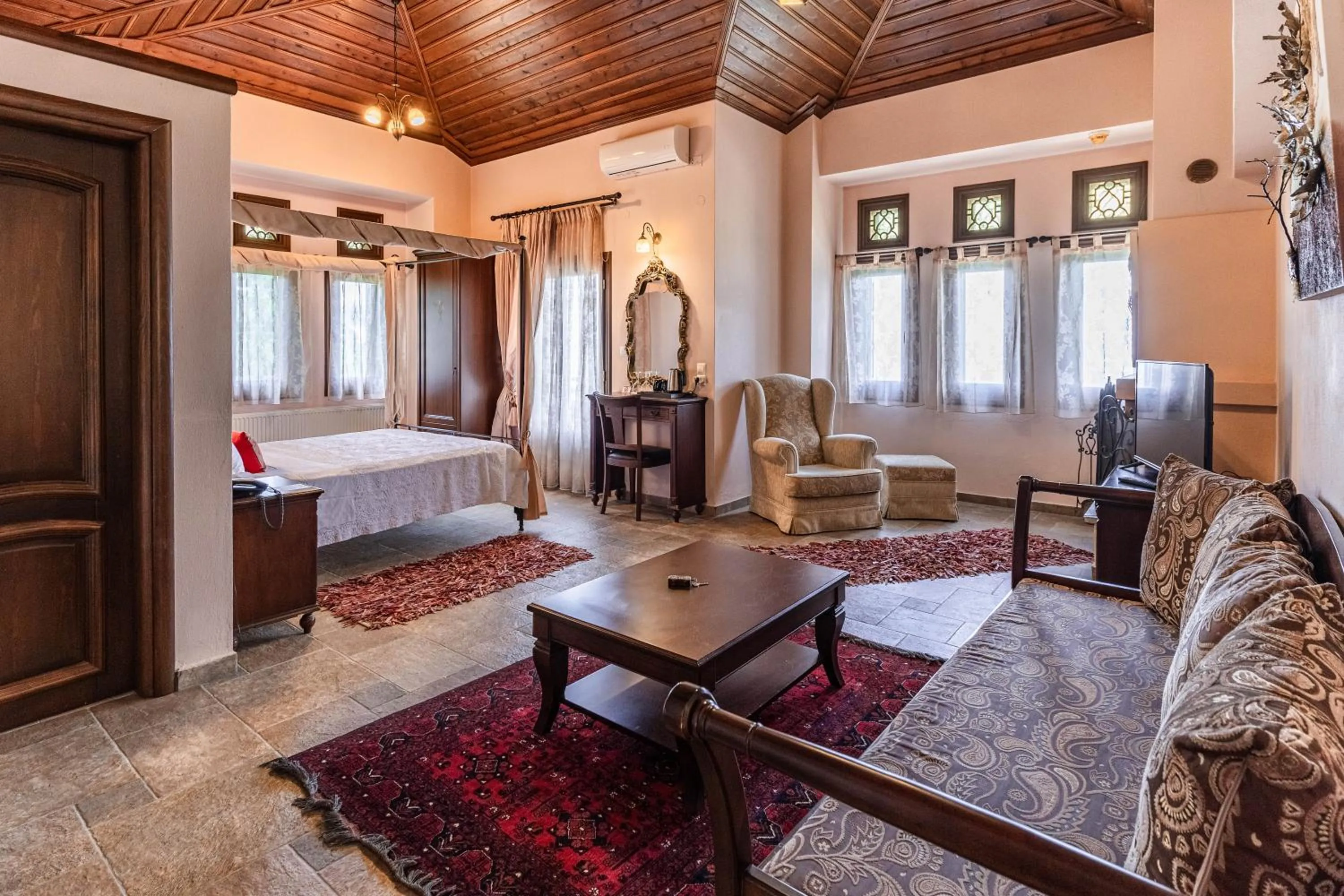 Photo of the whole room, Bed in Guesthouse Iris
