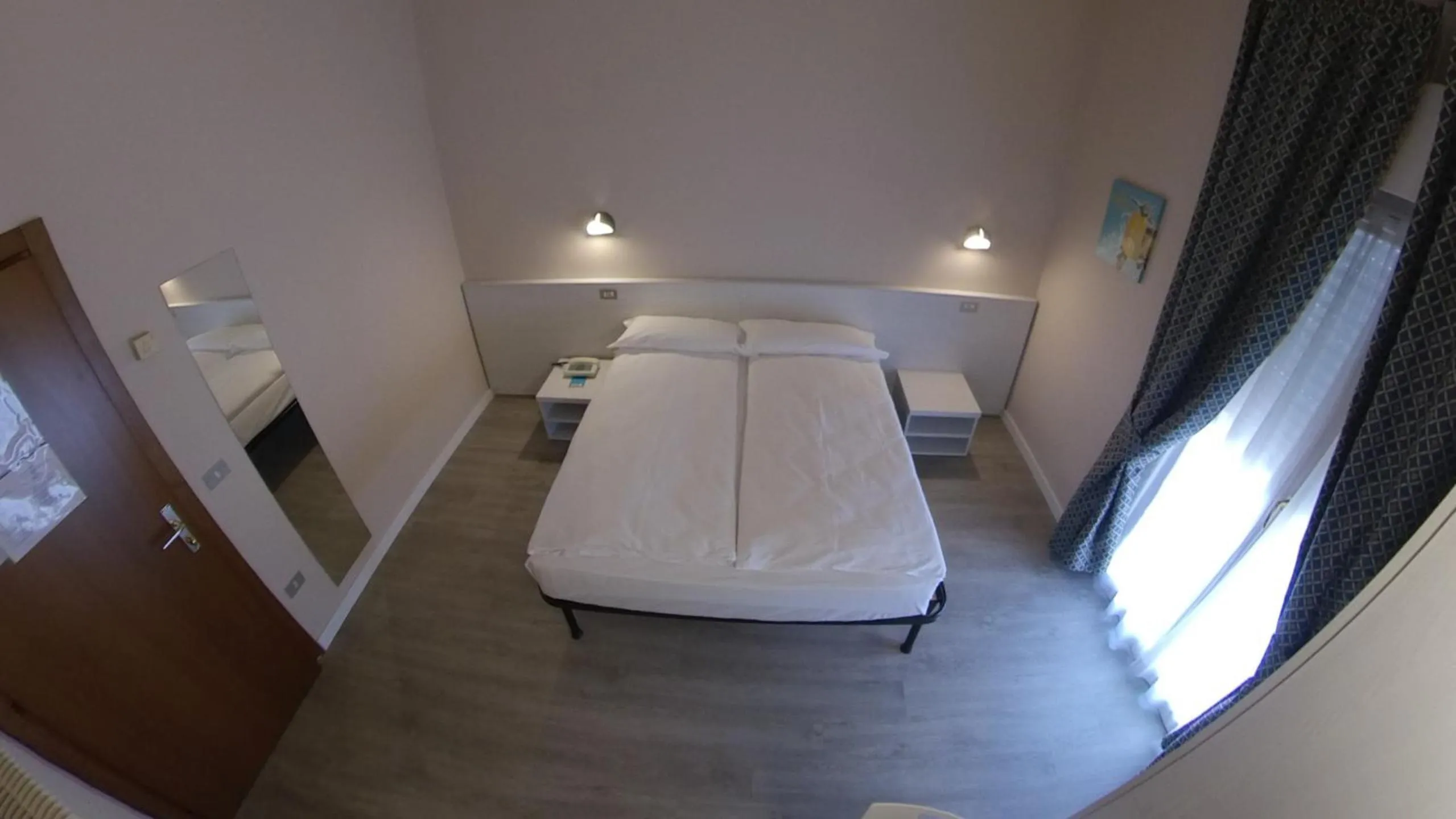 Photo of the whole room, Bed in Hotel Varone Alberello