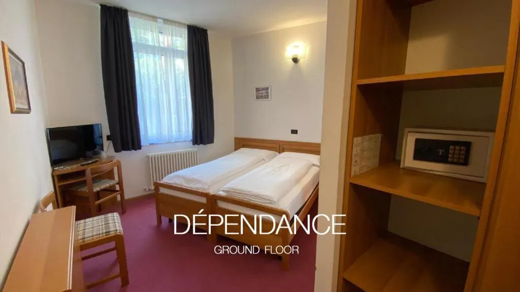 Bedroom, Bed in Hotel Varone Alberello