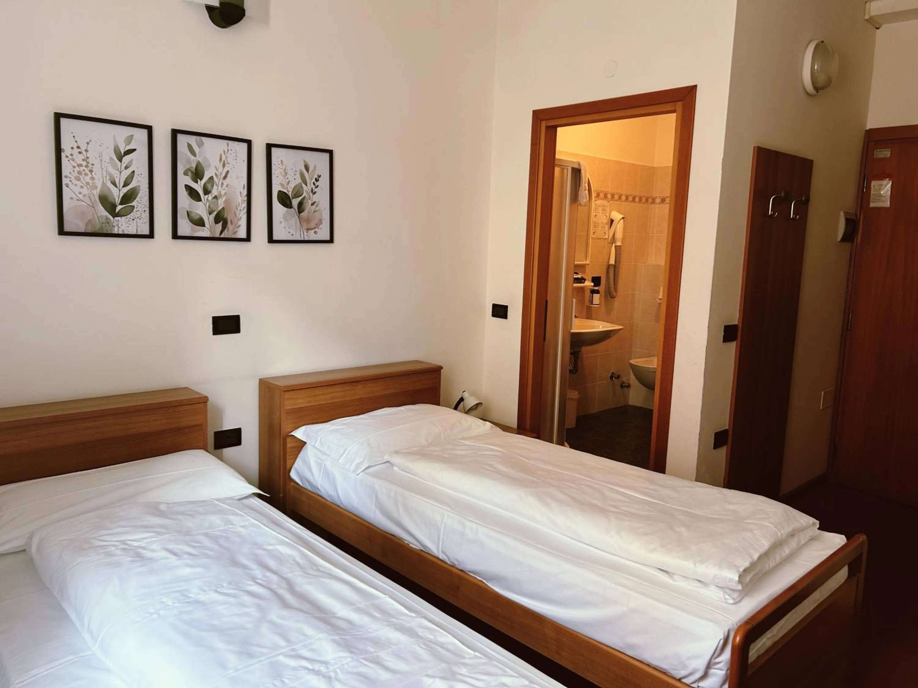 Bed in Hotel Alberello - Varone
