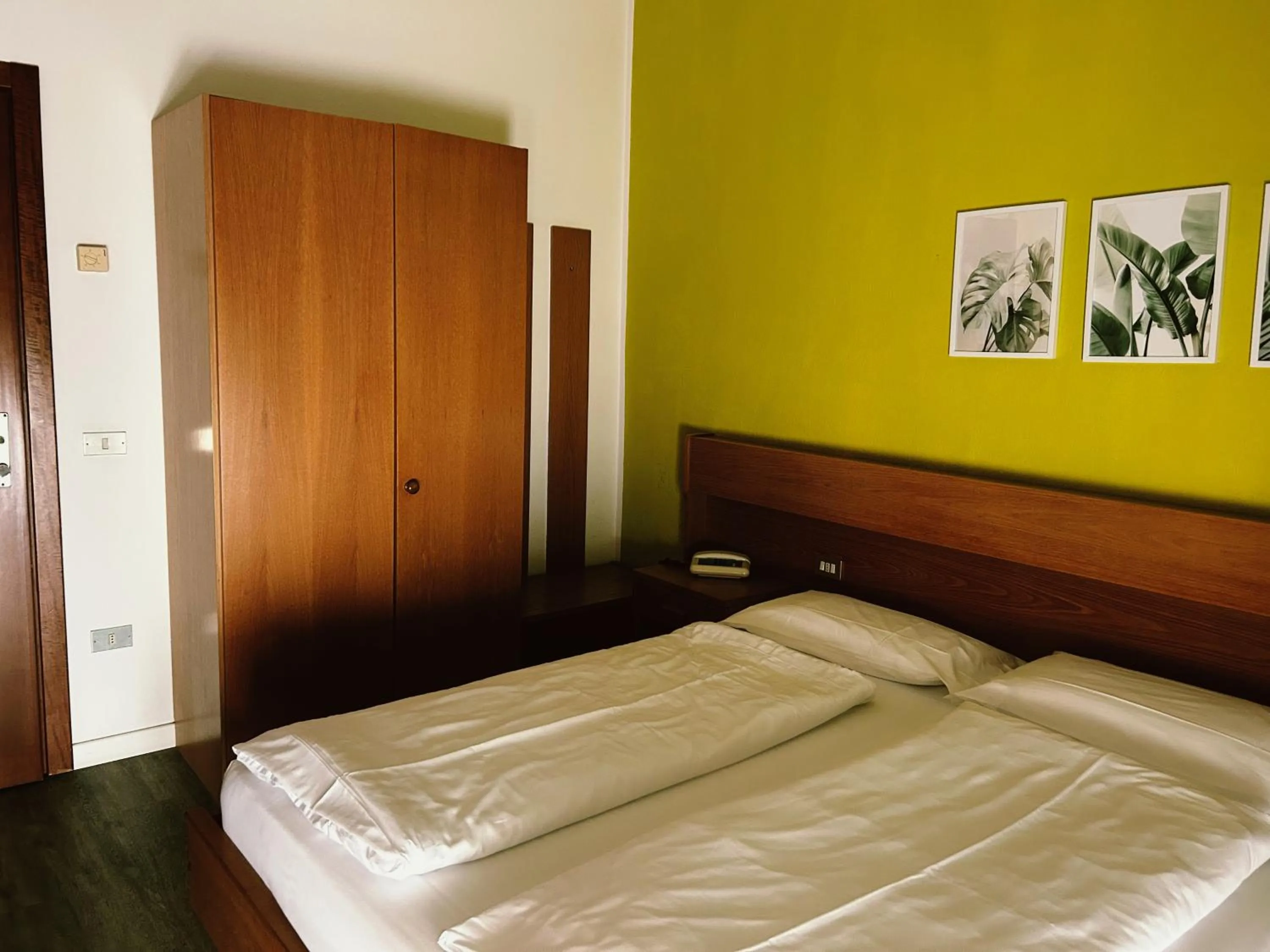 Bed in Hotel Alberello - Varone