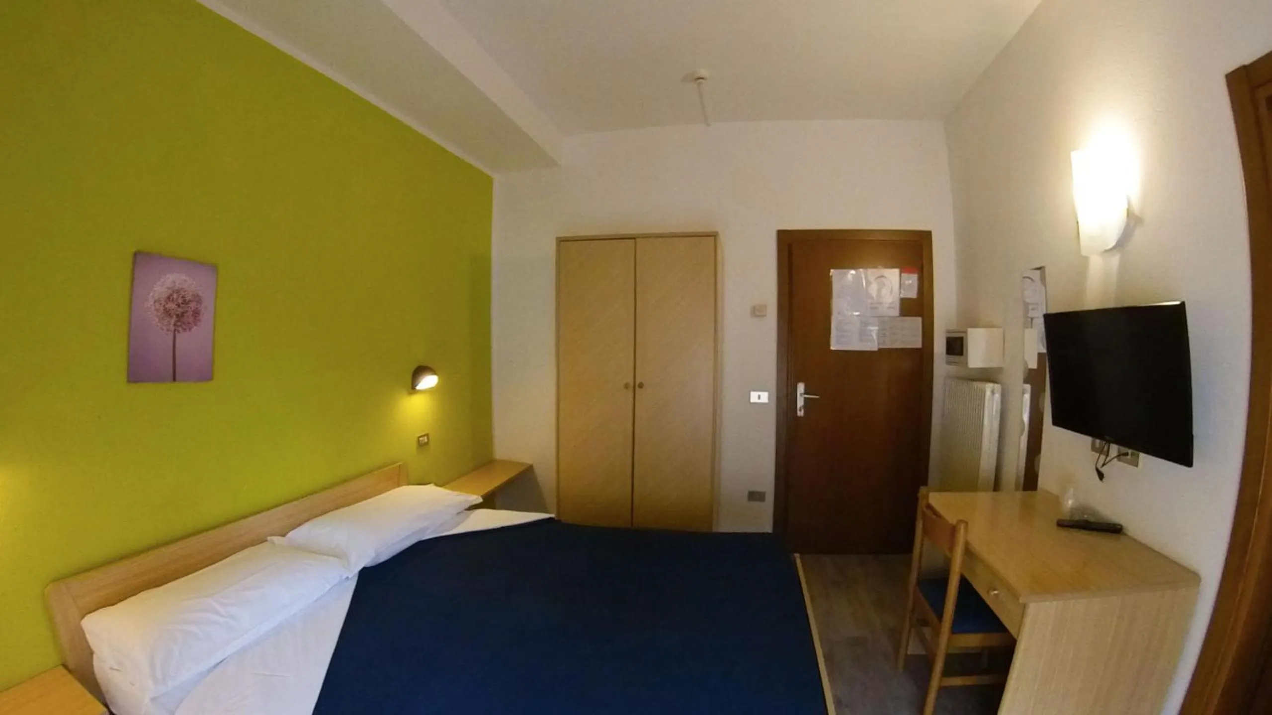 Bed in Hotel Varone Alberello