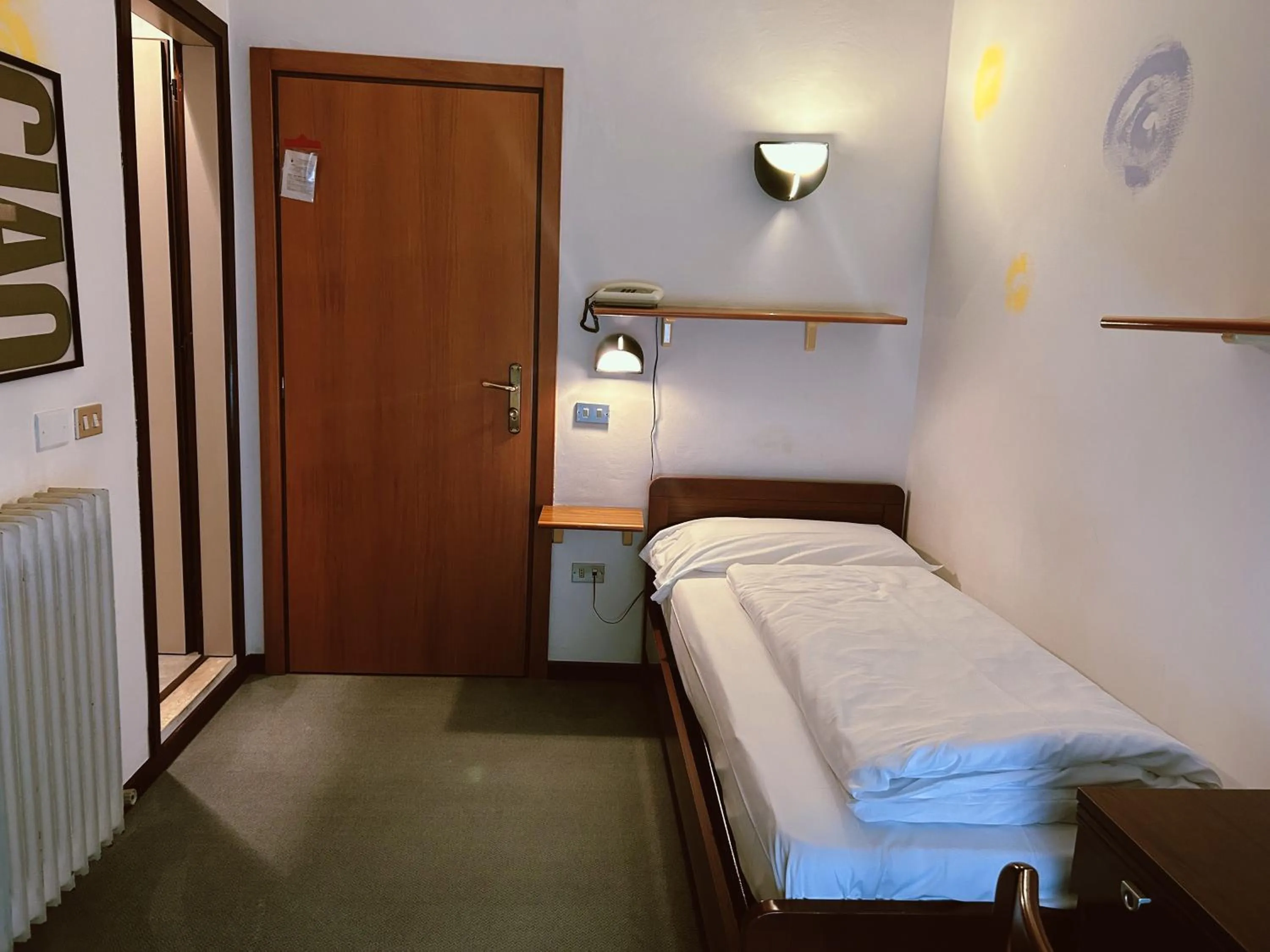 Bed in Hotel Alberello - Varone