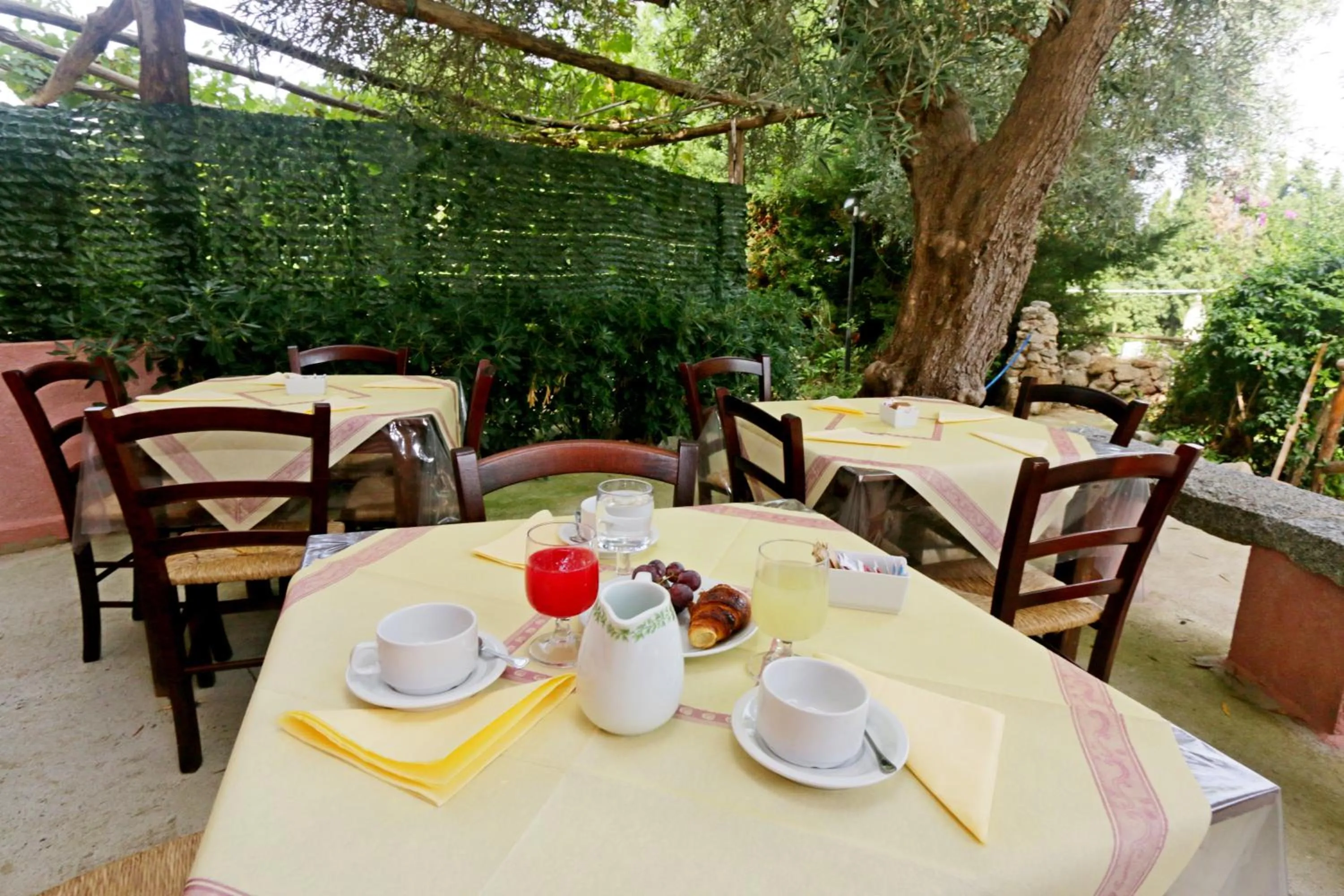 Continental breakfast in Residenza La Vigna