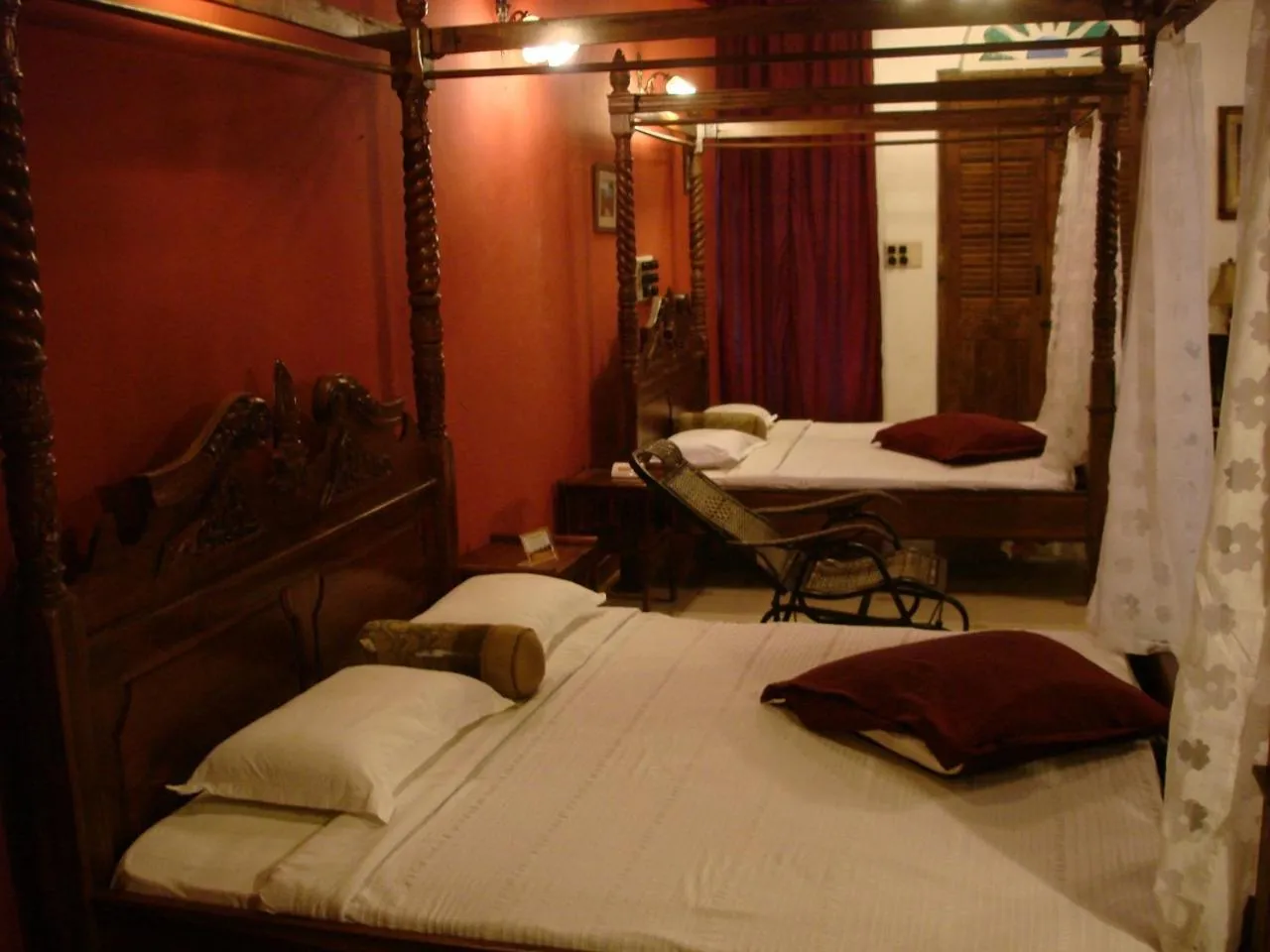 Bedroom, Bed in INDeco Lake Forest