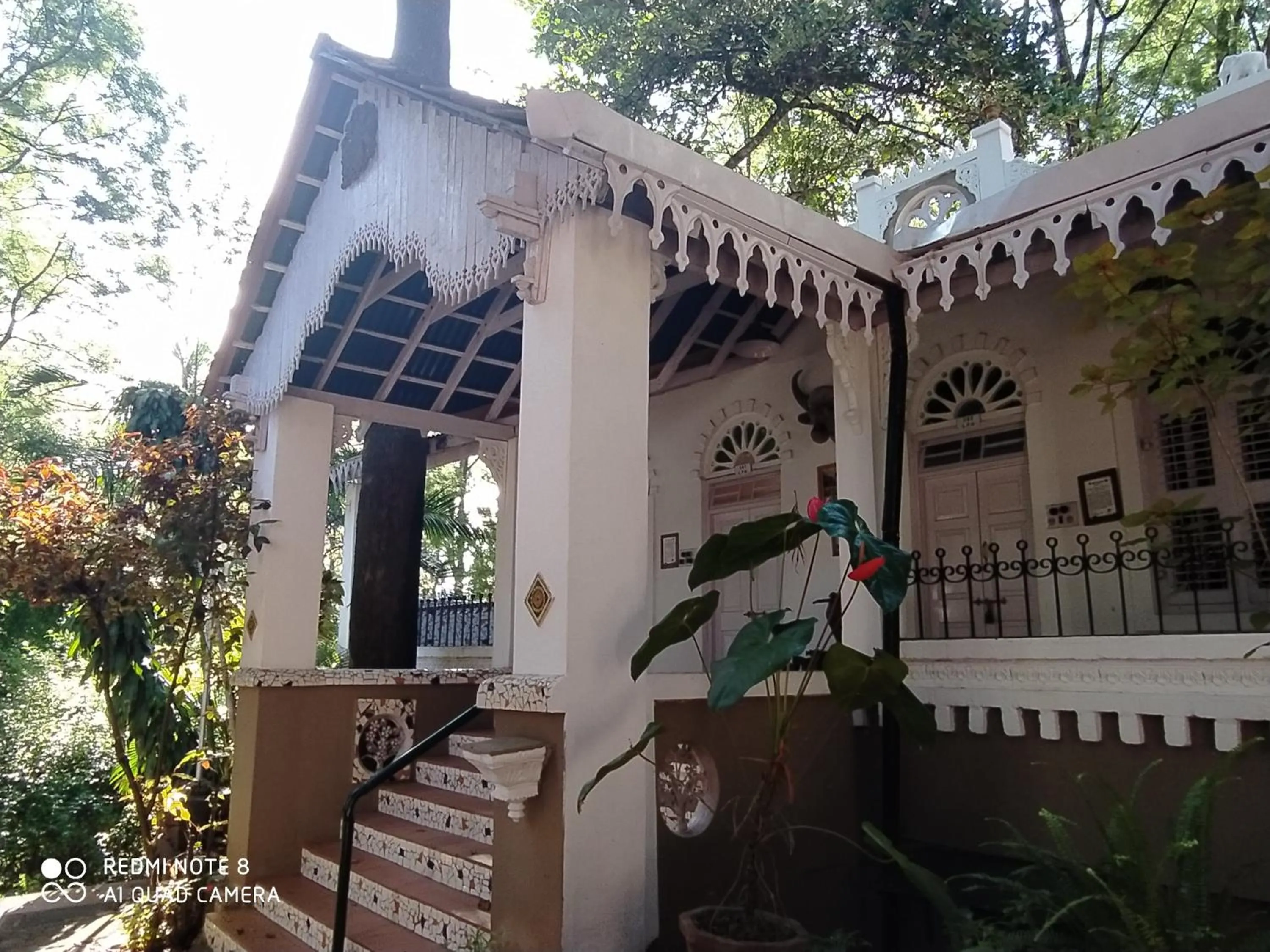 Facade/entrance in INDeco Lake Forest