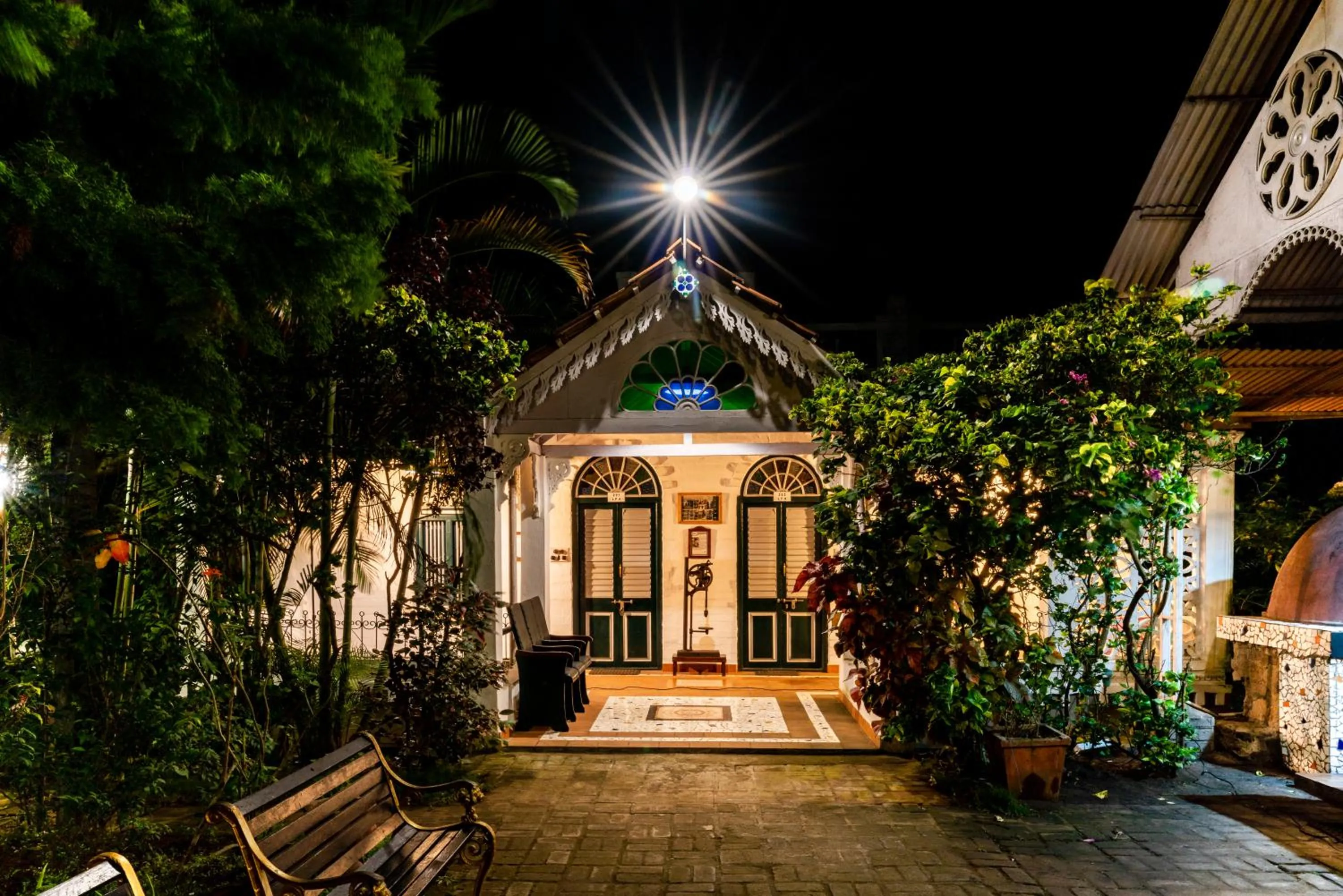 Property building in INDeco Lake Forest