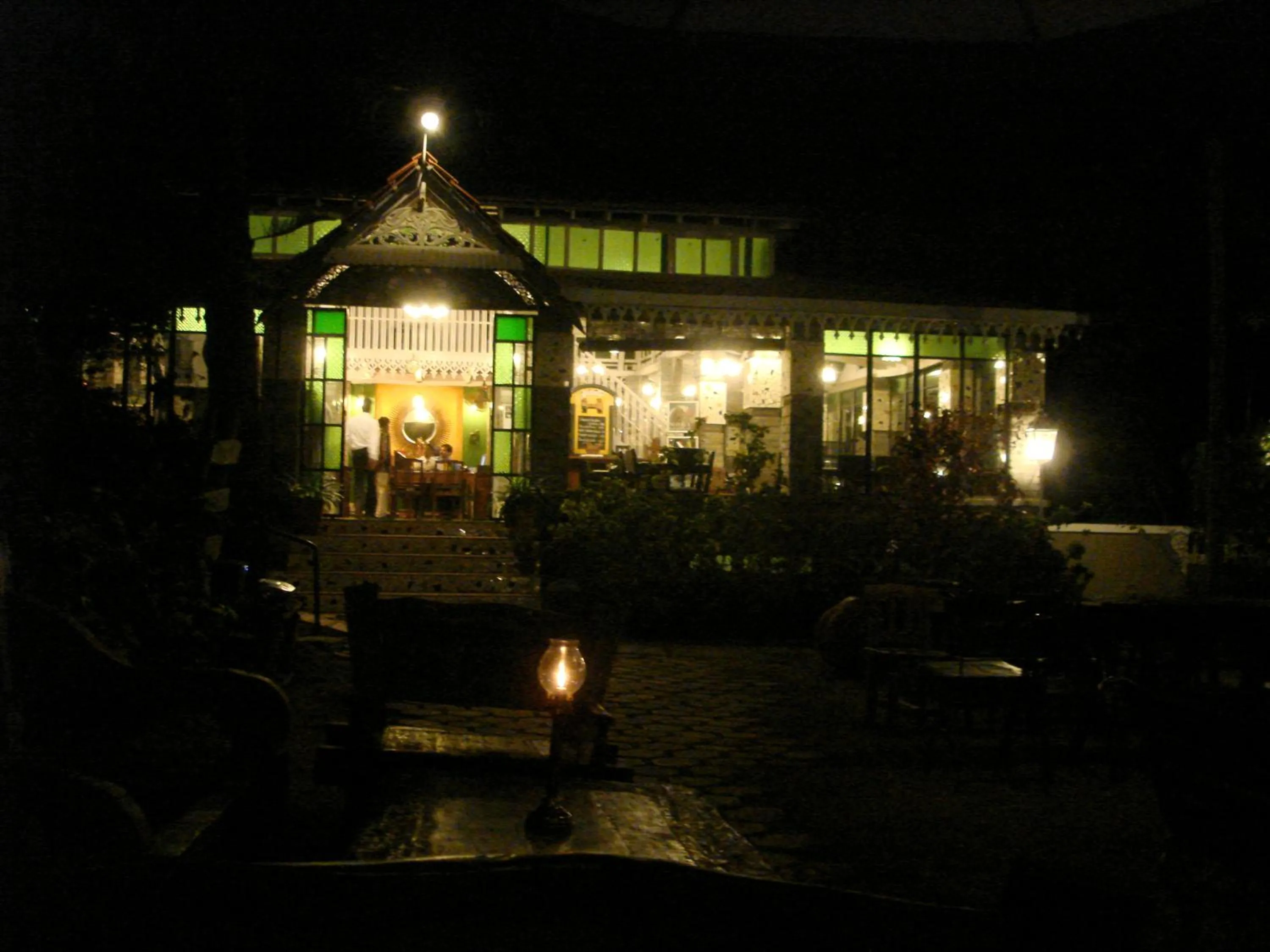 Property building in INDeco Lake Forest