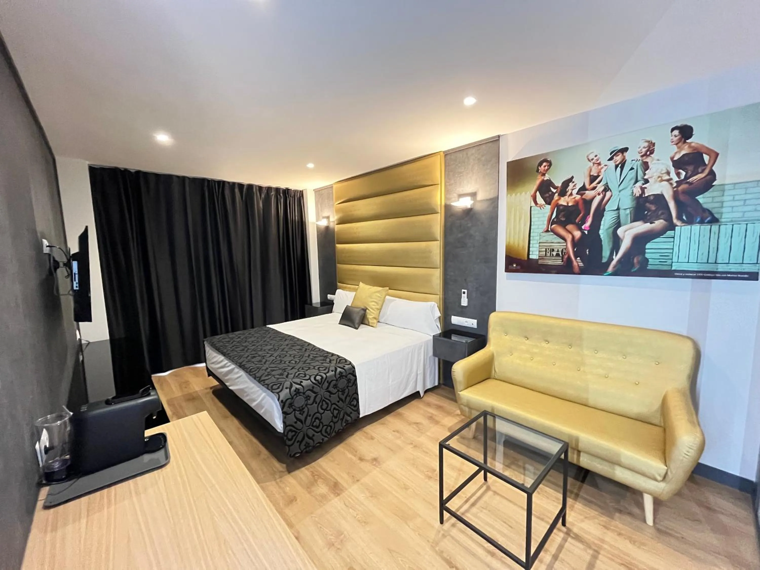 Photo of the whole room, Bed in Princesa Solar 4* - Adults Recommended