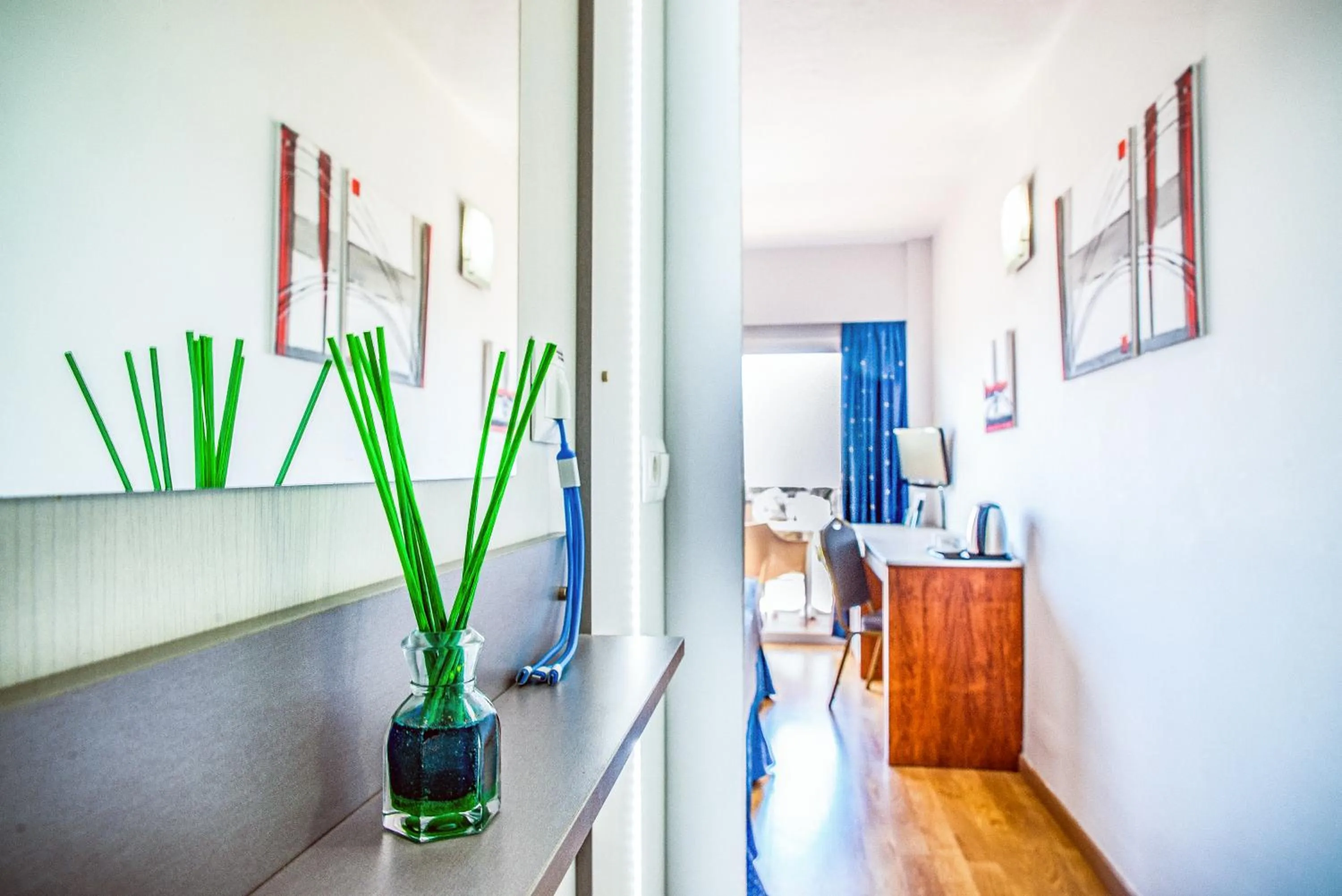 TV and multimedia in Princesa Solar 4* - Adults Recommended