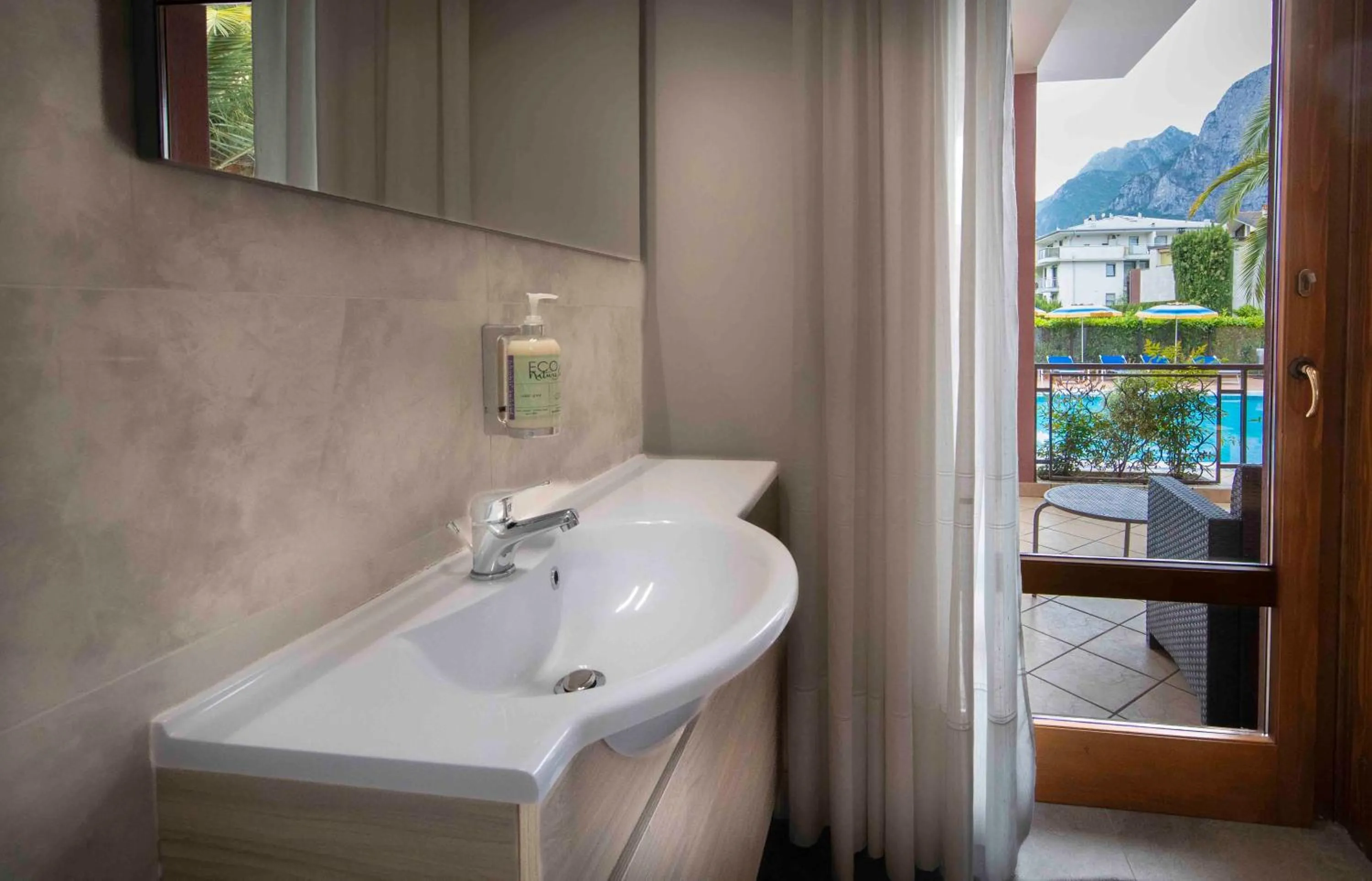 Bathroom in SunLake Hotel