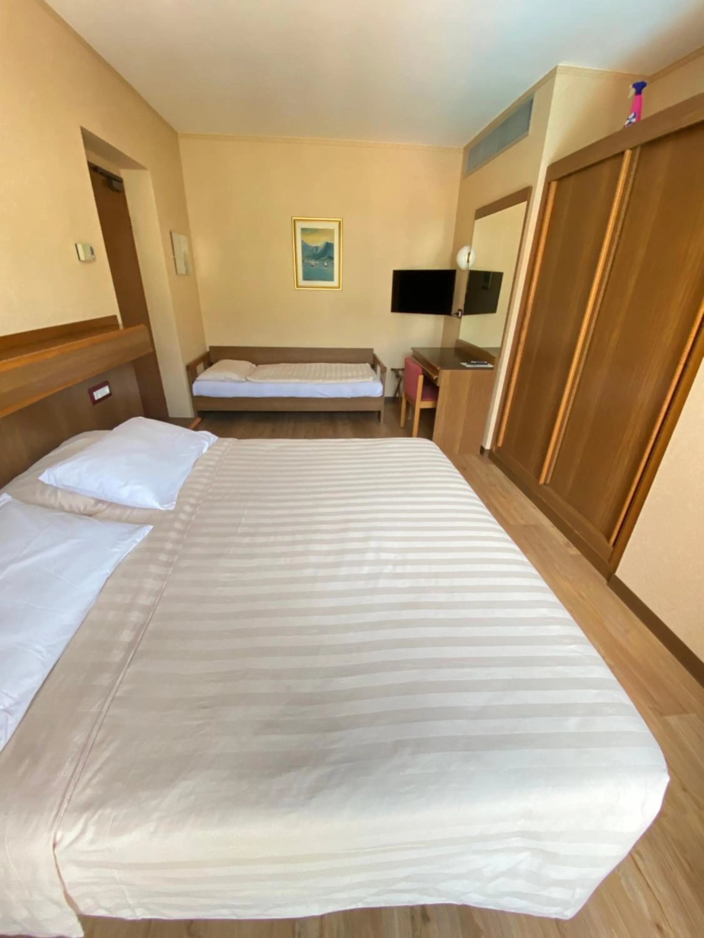 Bed in SunLake Hotel