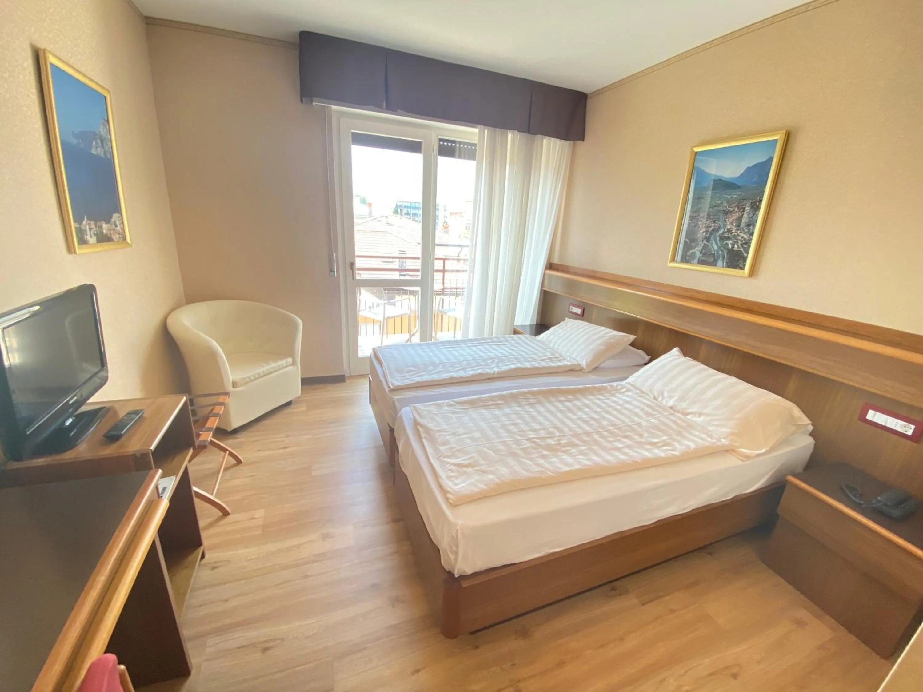 Bed in SunLake Hotel