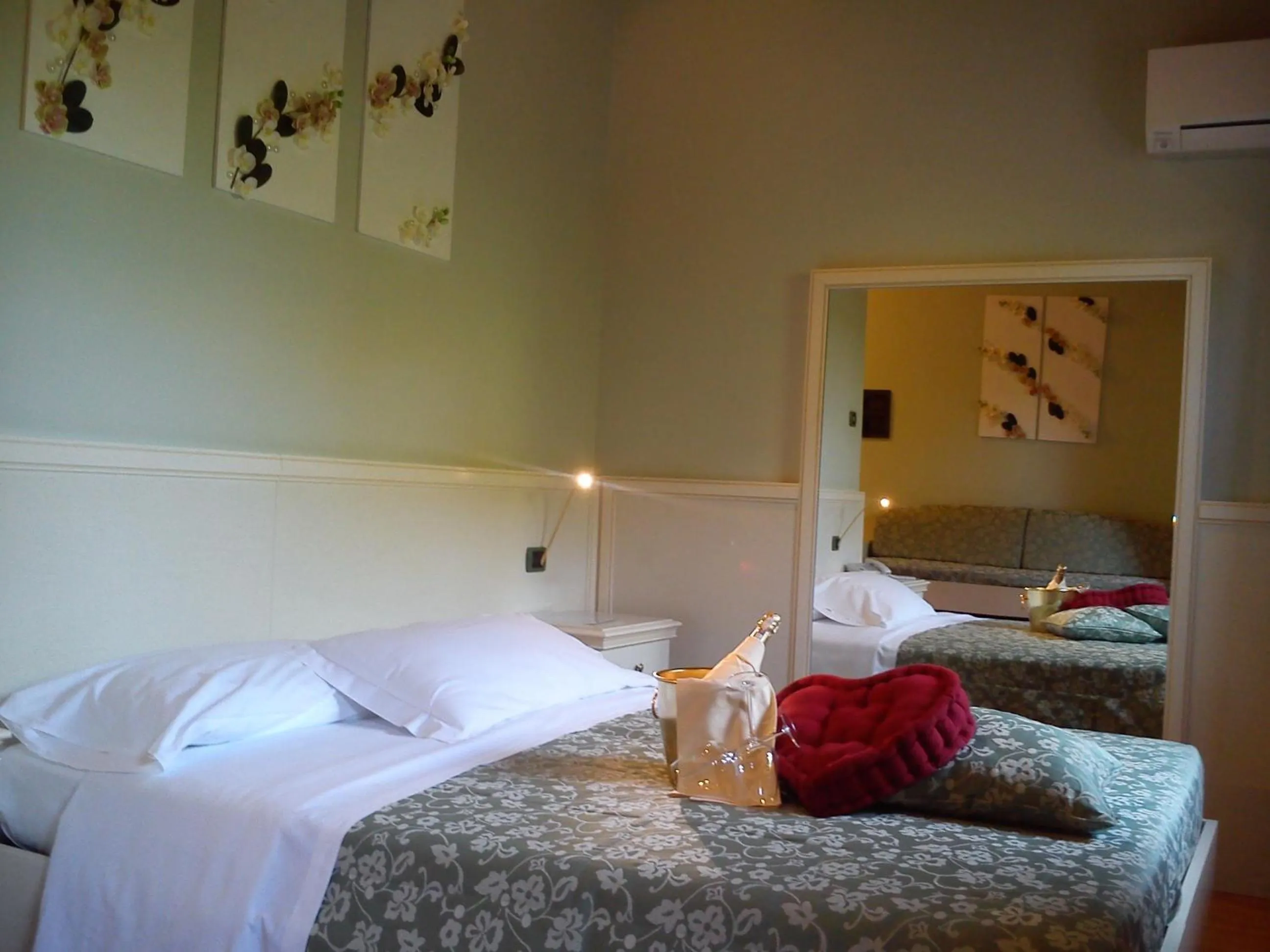 Photo of the whole room, Bed in Country House La Perla del Sile