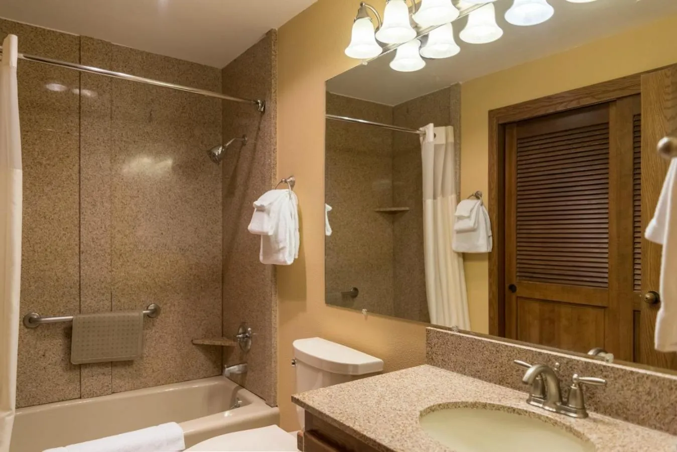 Shower in Whispering Woods Resort