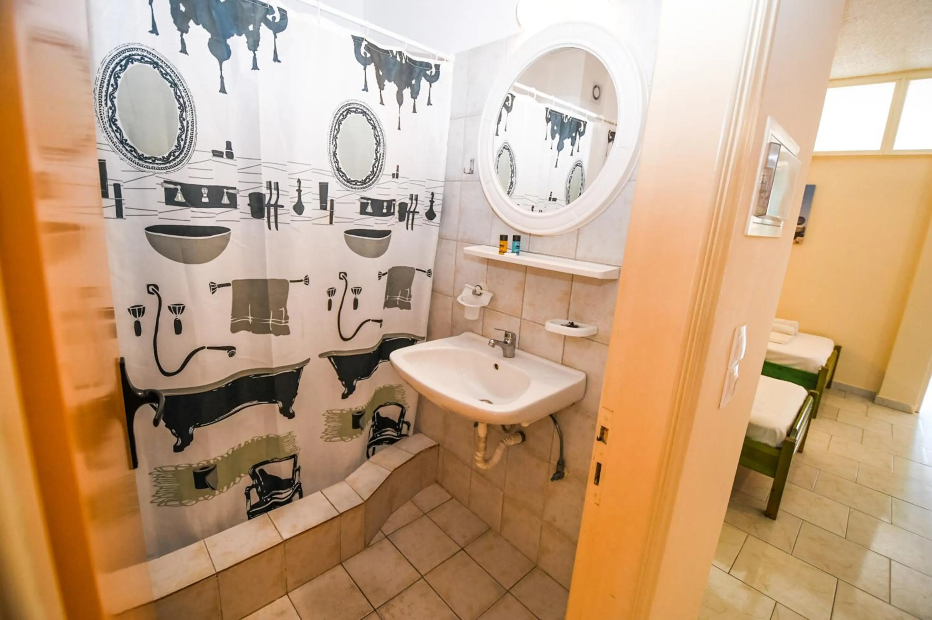 Toilet in Vanessa Hotel