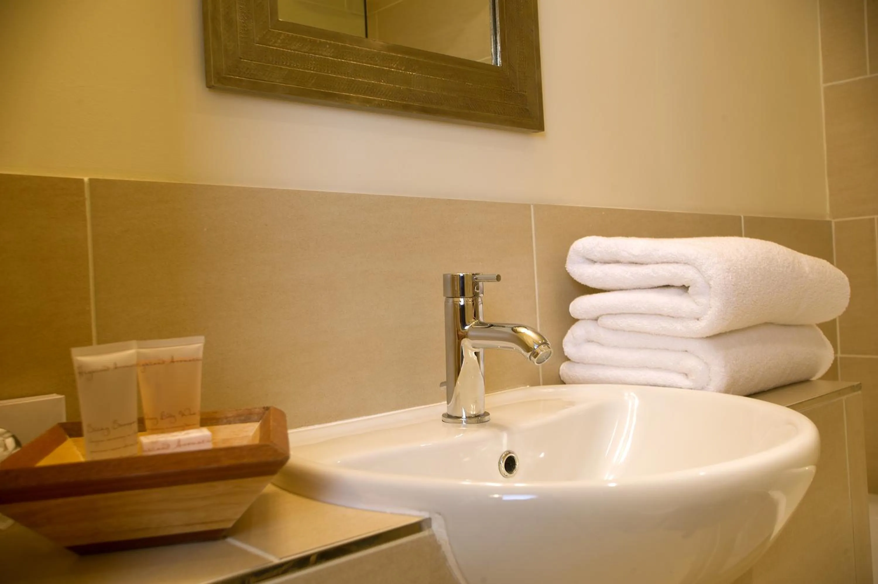 Bathroom in The Marquess of Exeter