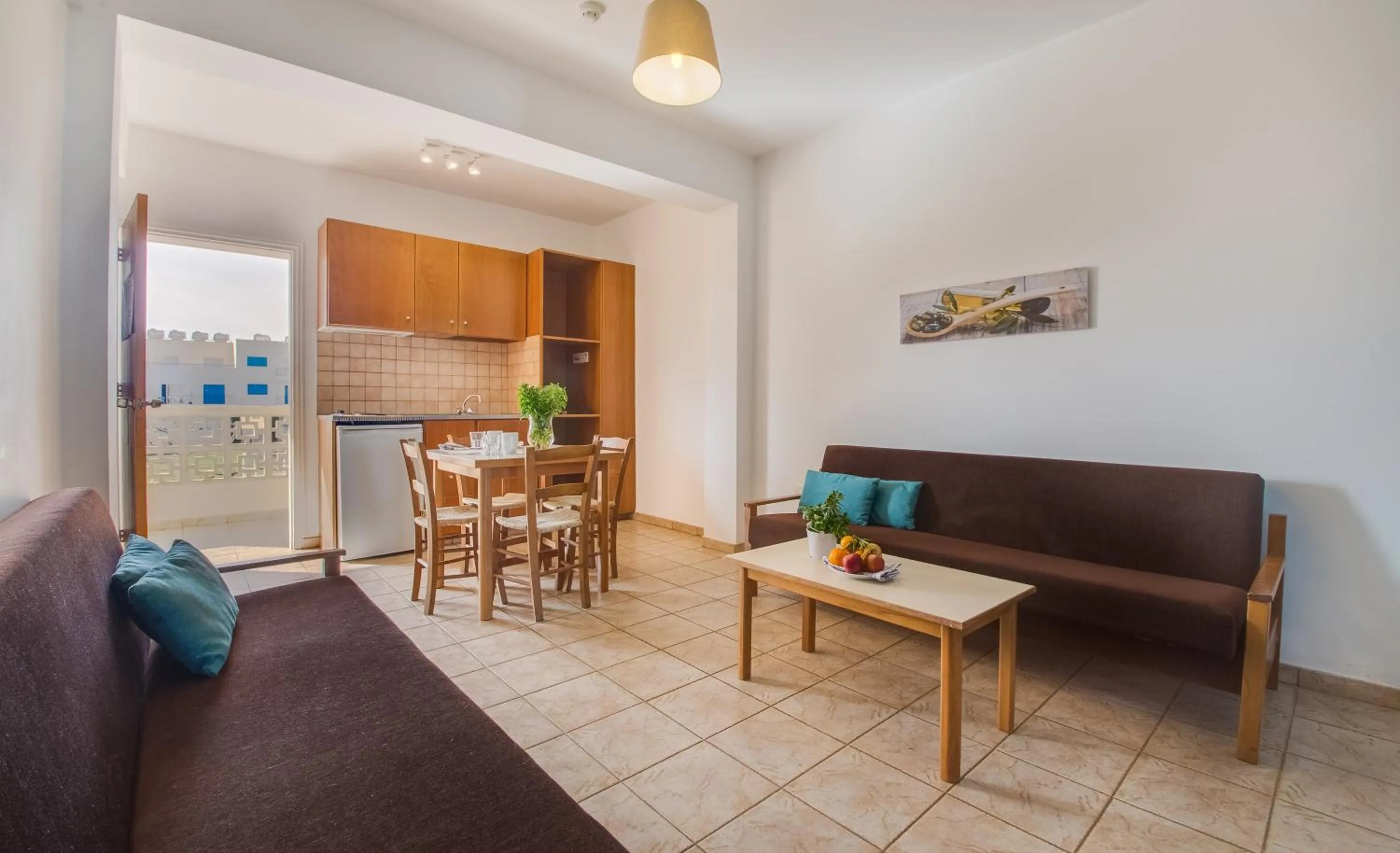 Dining area in Captain Karas Holidays Apartments